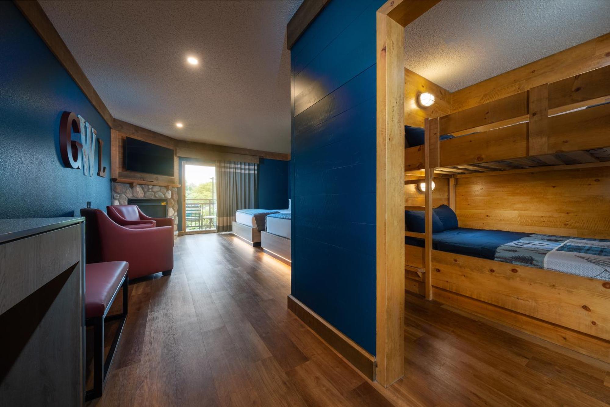 Deluxe KidCabin Suite