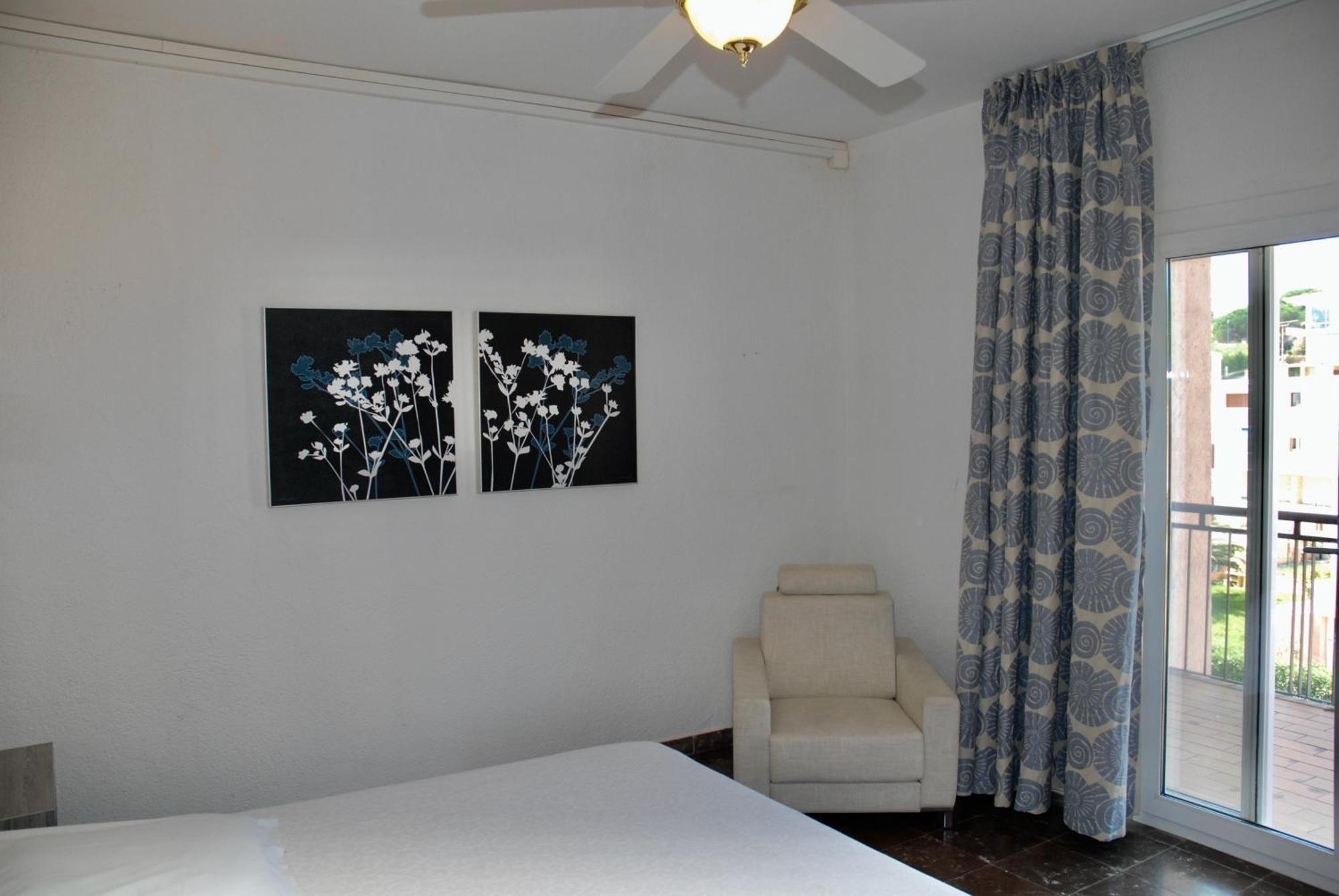 Double Room Balcony Mountain View