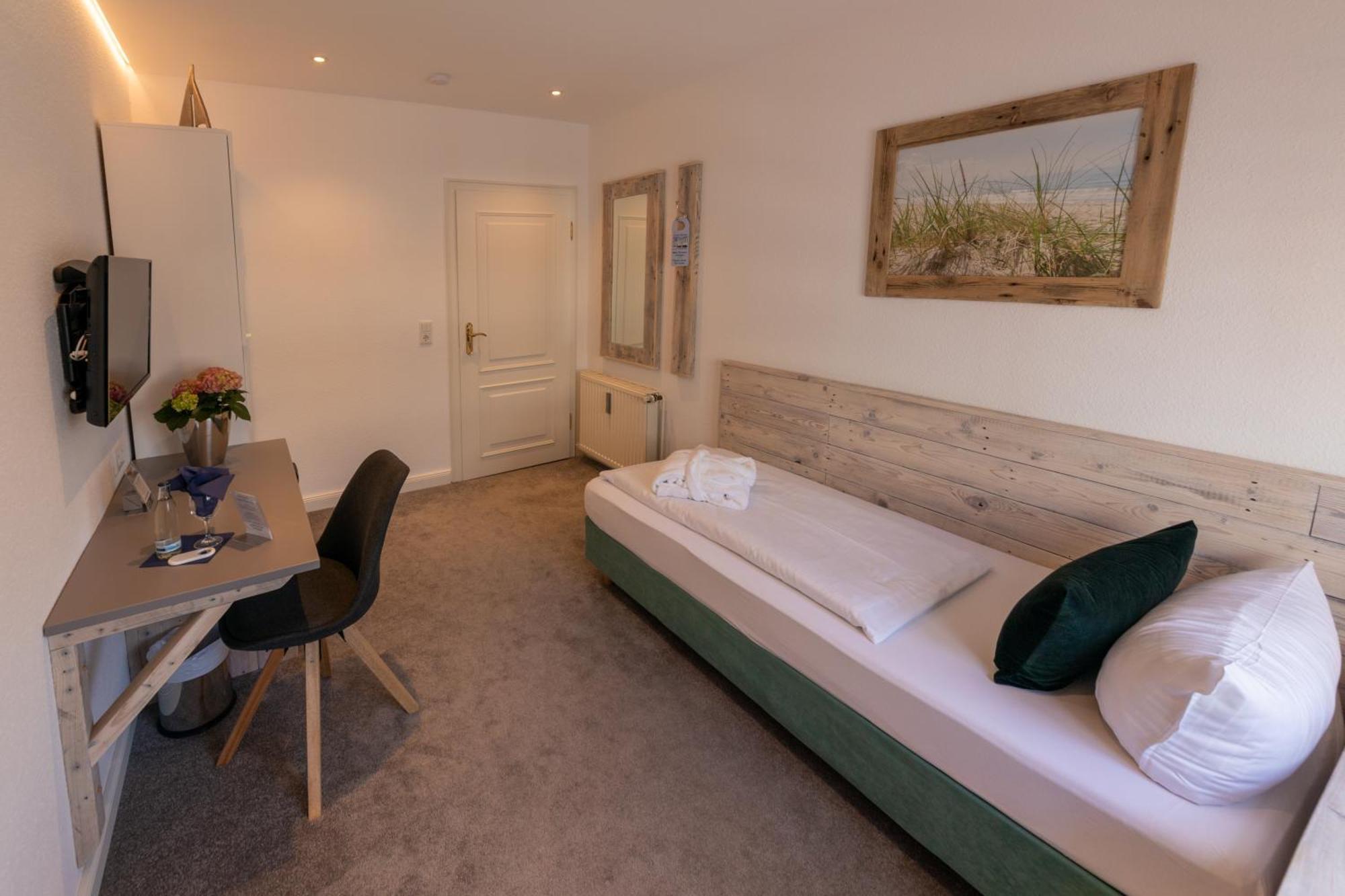Superior Single Room