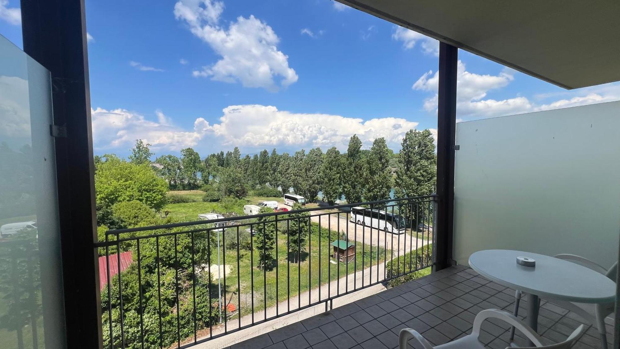 Triple Room Balcony River Side