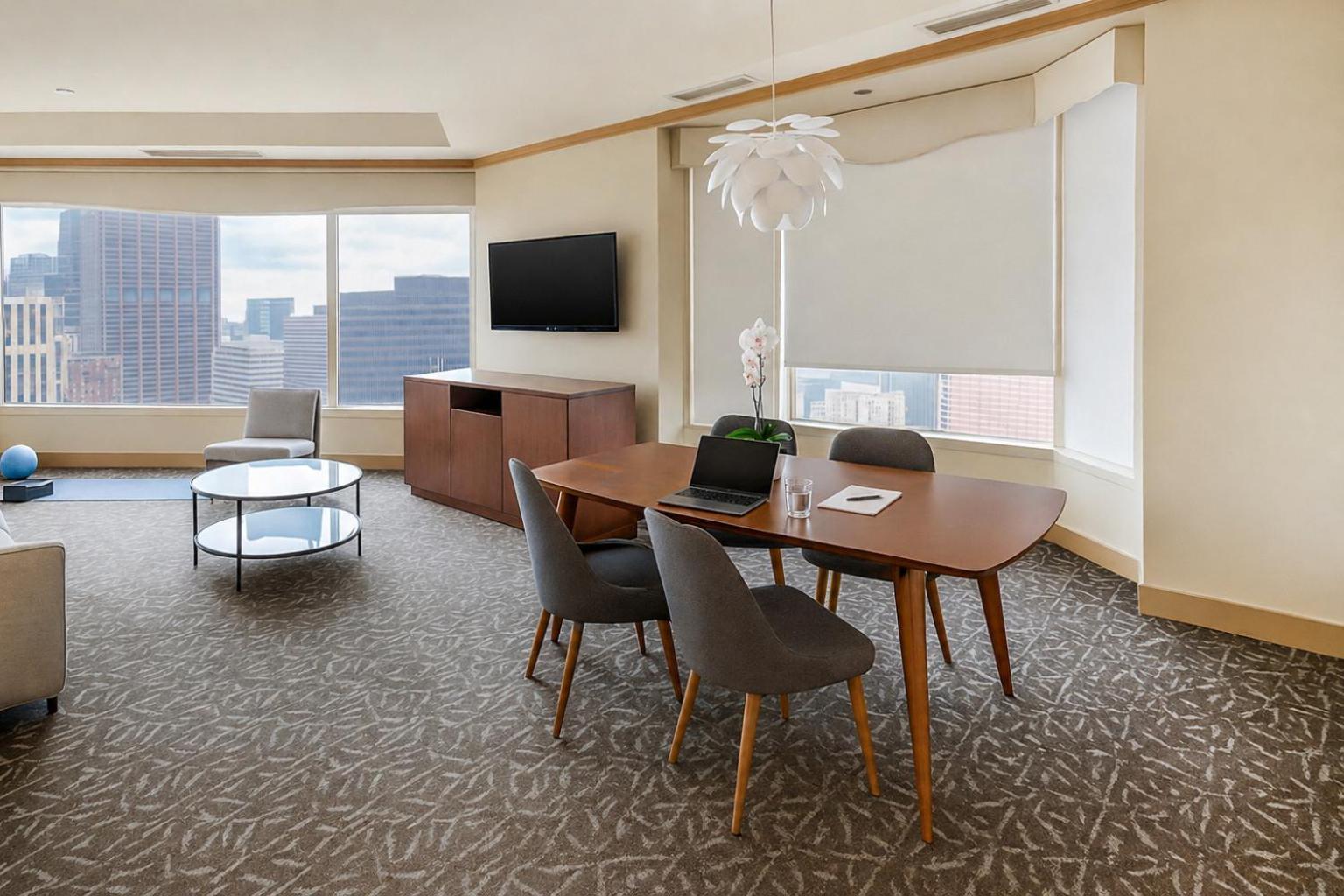 Deluxe One-Bedroom Suite