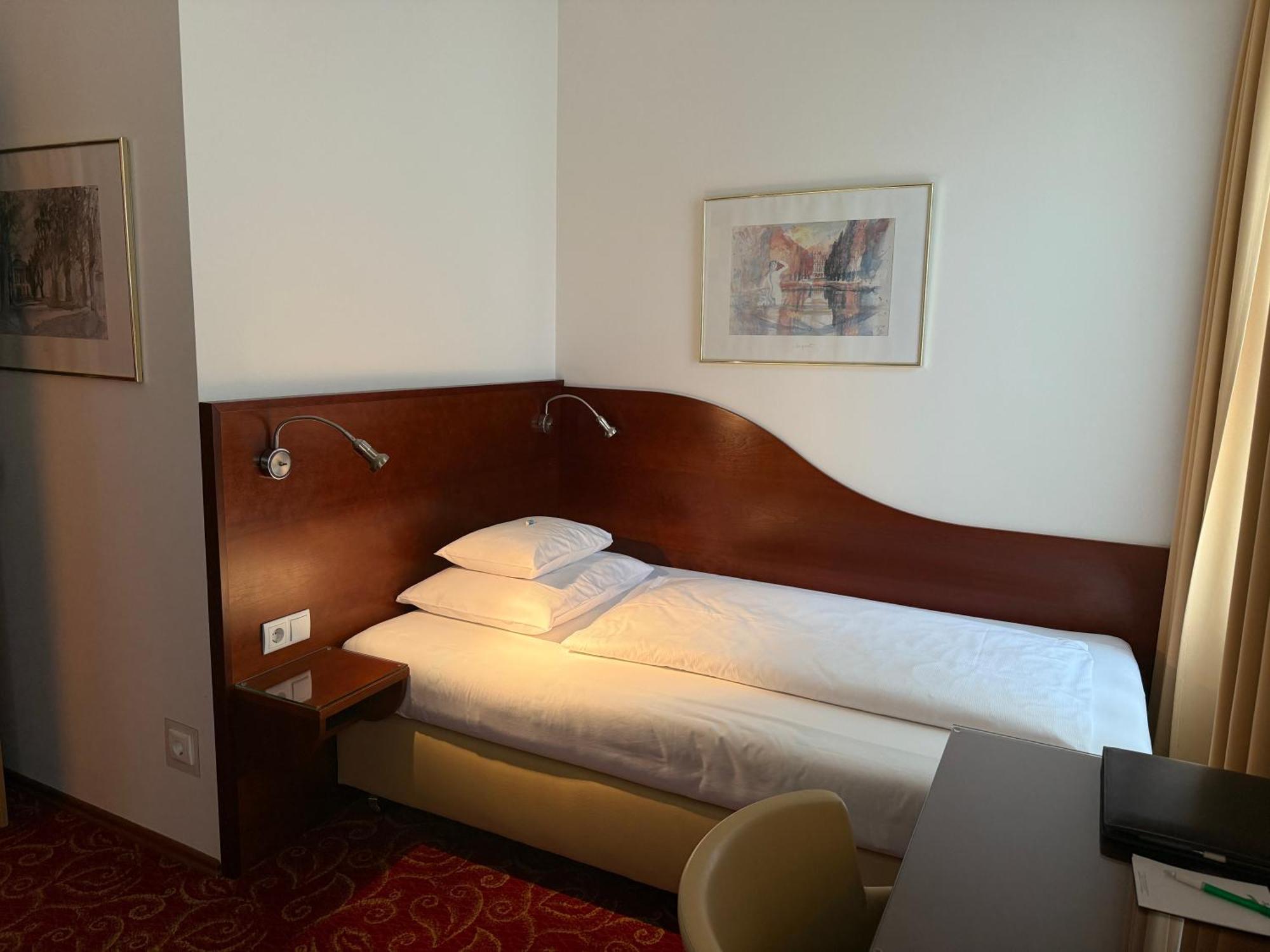 Single Room Balcony