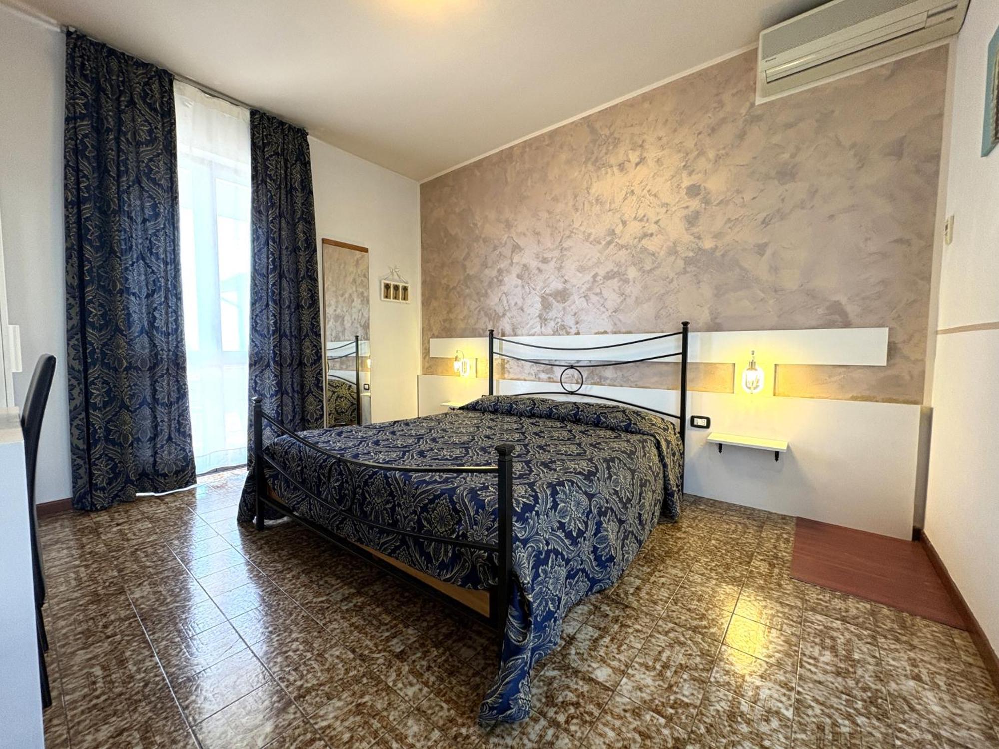 Double Room Lake View