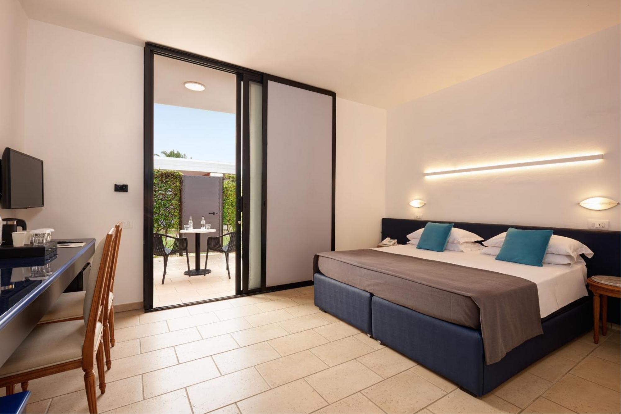 Double or Twin Room Garden View