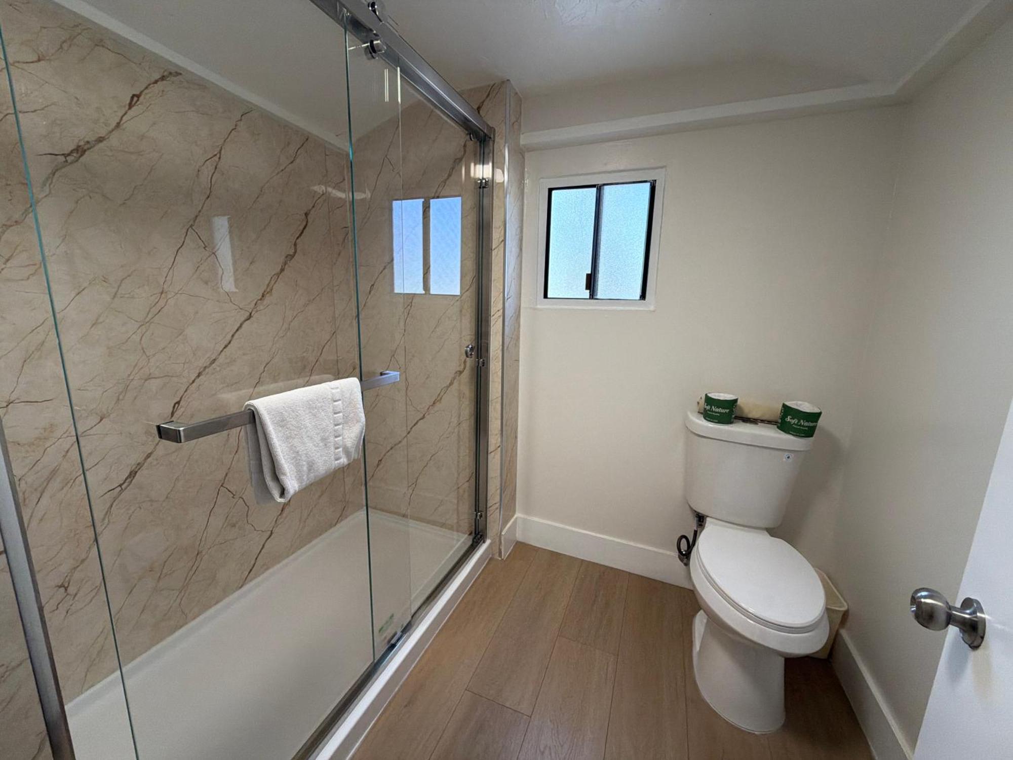 One-Bedroom King Cottage