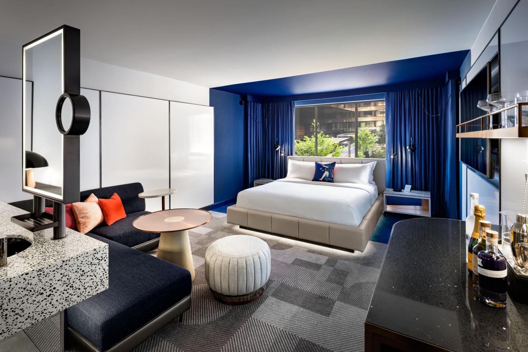 Standard King Room Courtyard View