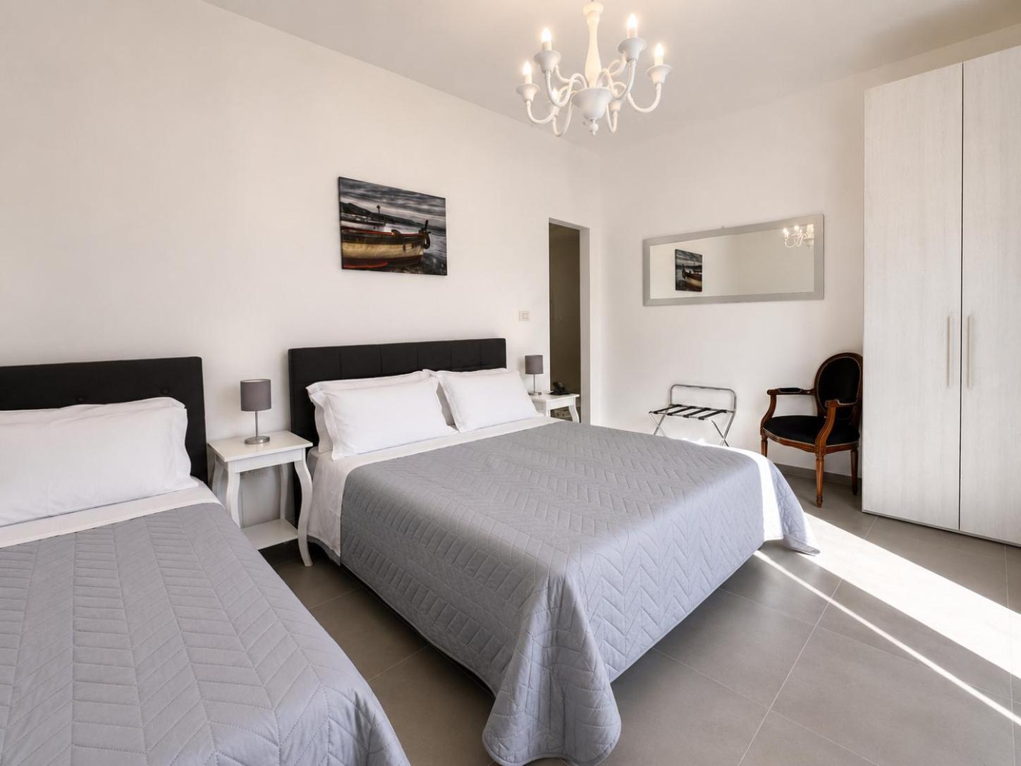 Basic Triple Room