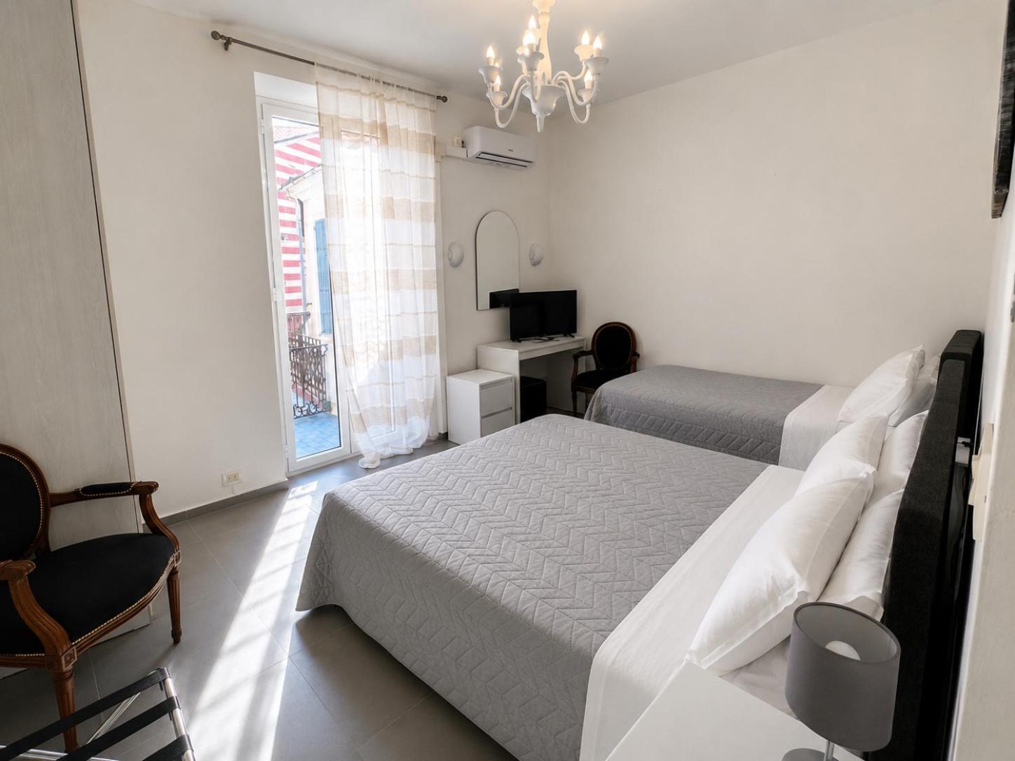 Basic Triple Room