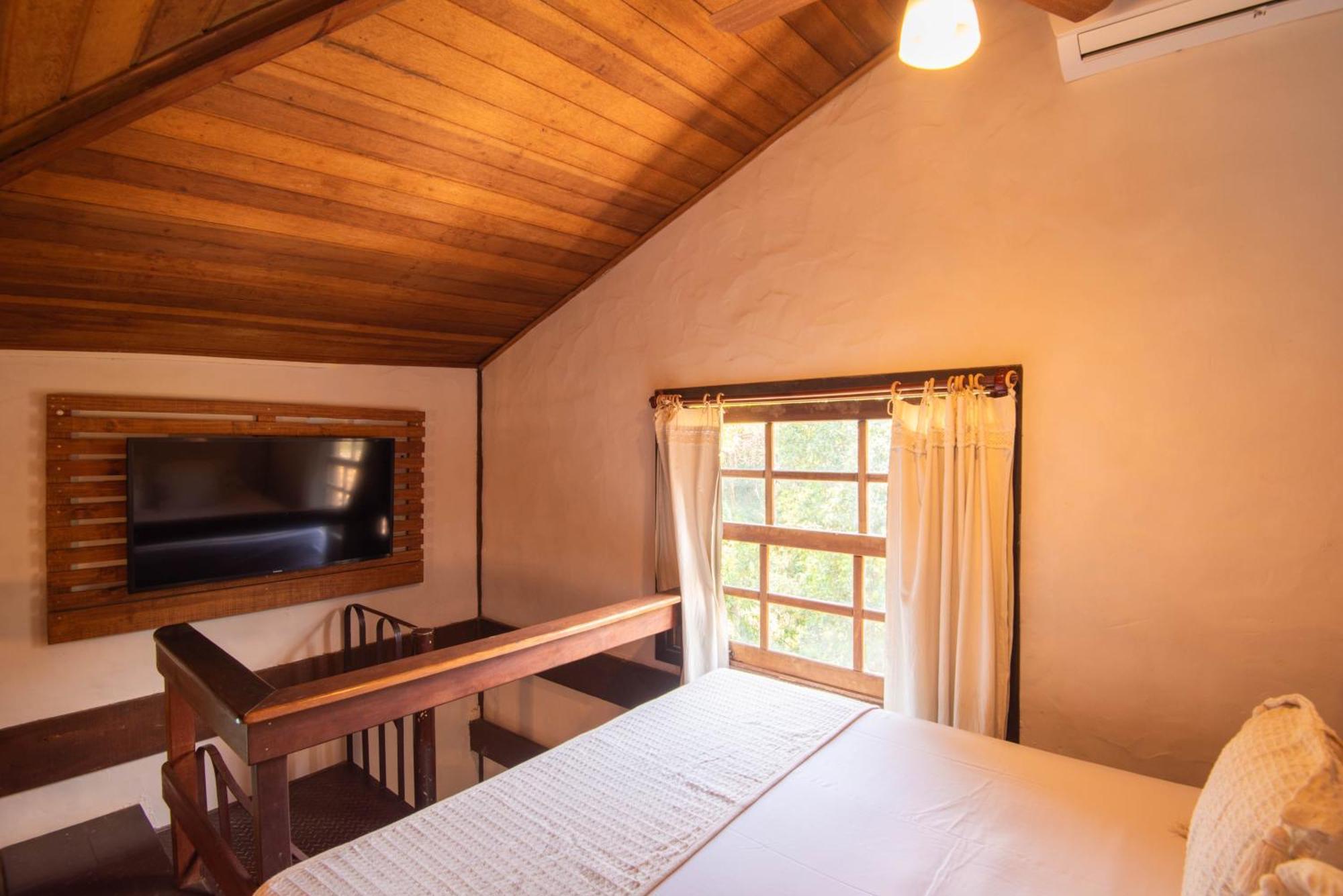 Deluxe Double Room Bath