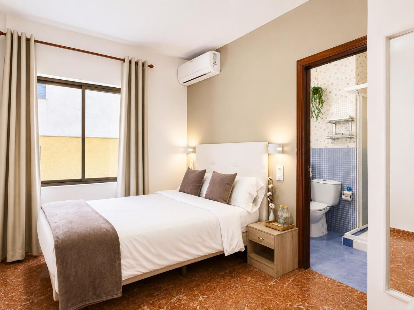 Standard Queen Room