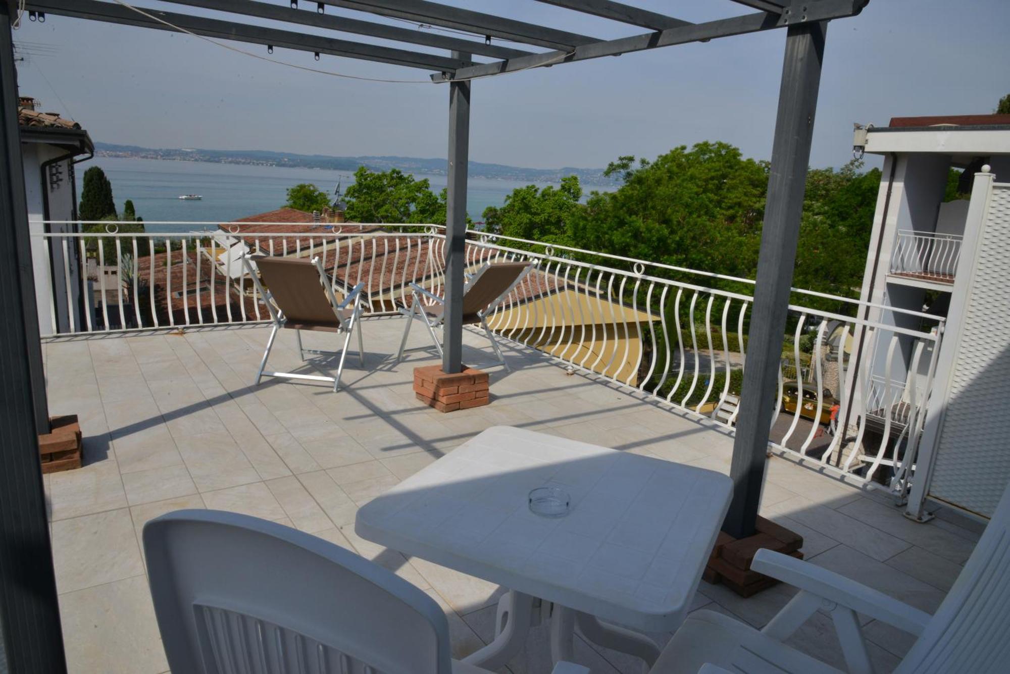 Superior Double or Twin Room Solarium Lake View