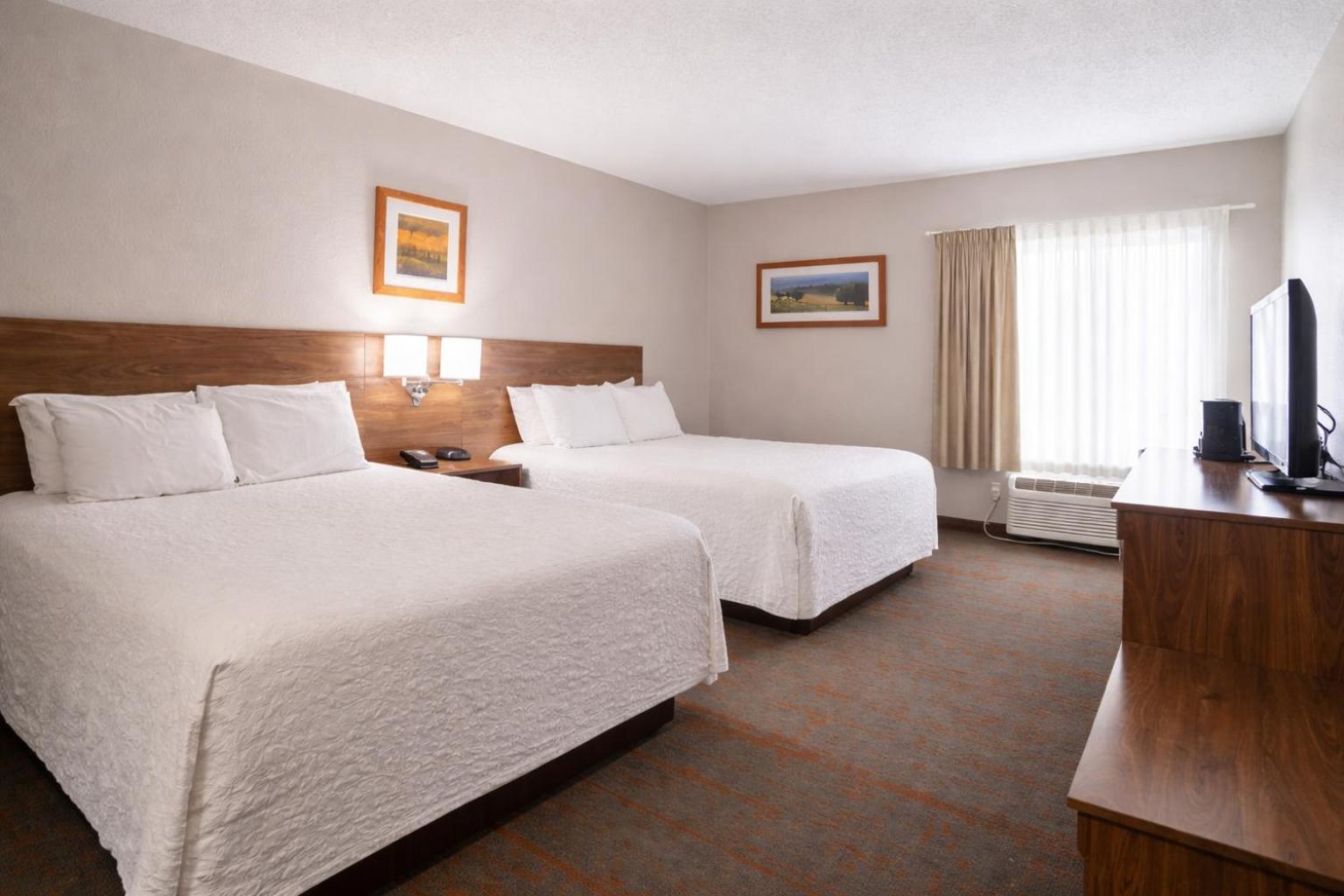 Queen Room Two Queen Beds