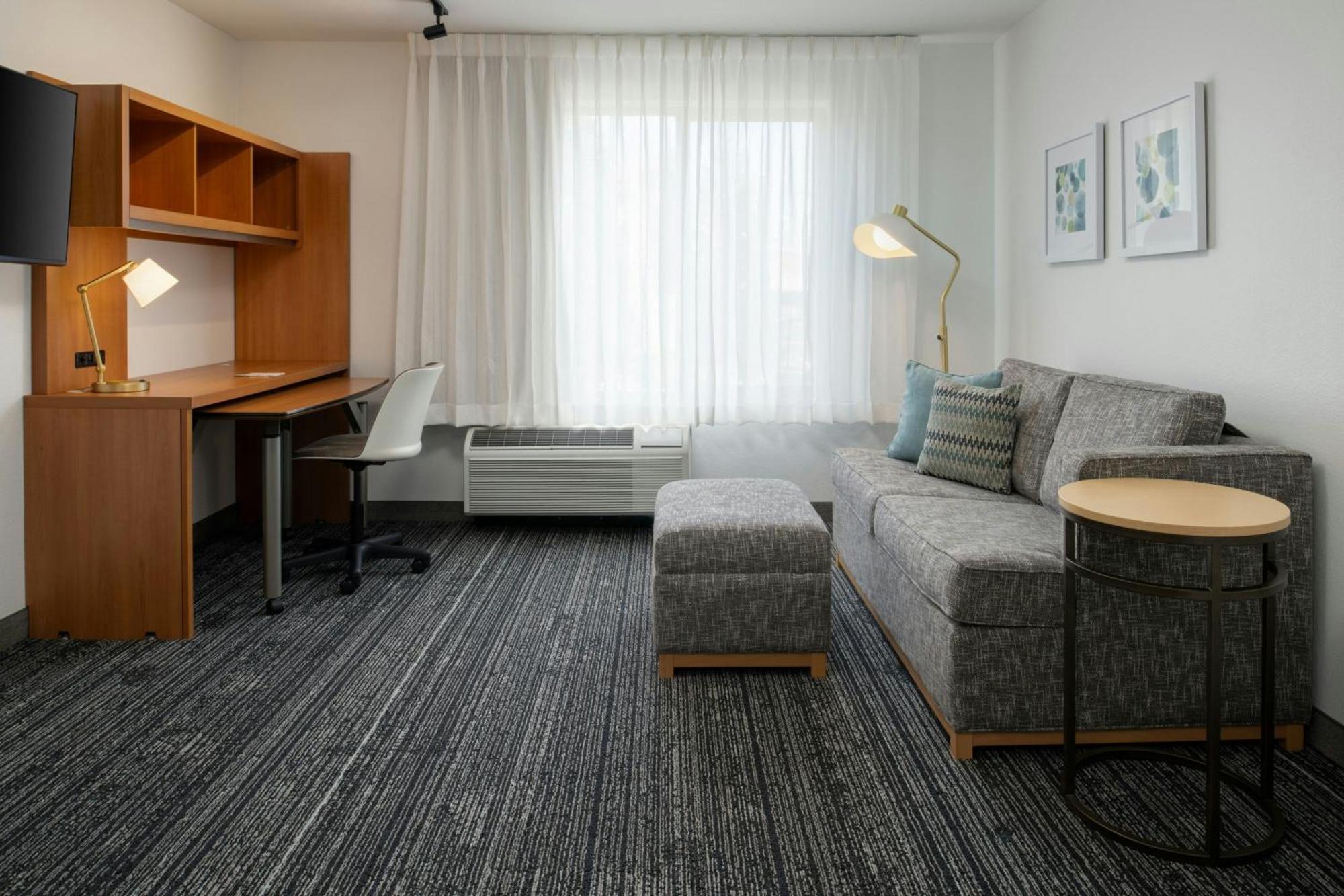 One-Bedroom King Suite