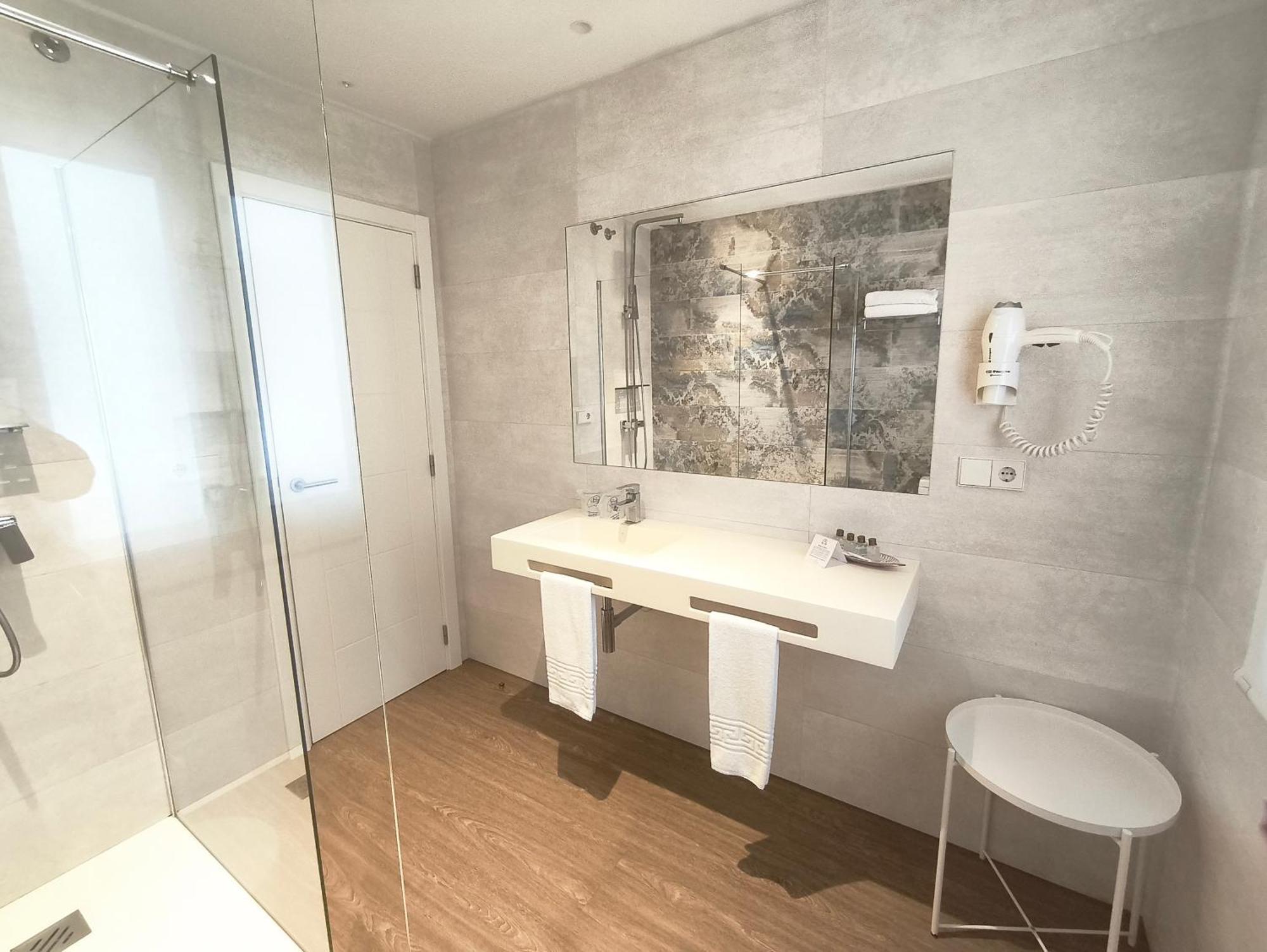 Superior Double or Twin Room City View