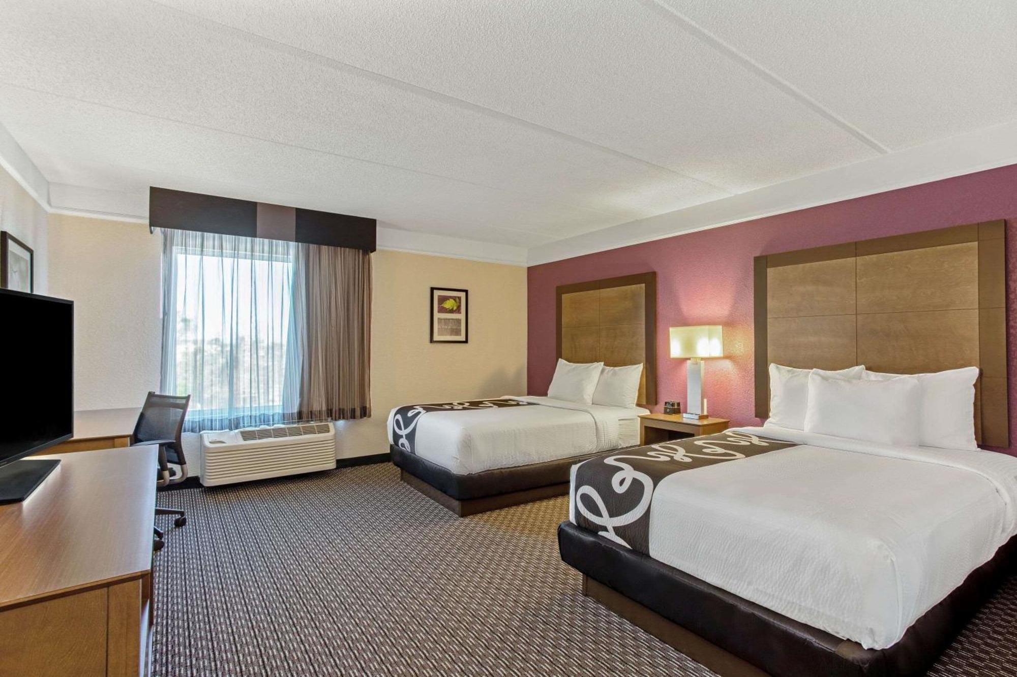 Double Room Two Double Beds Hearing Accessible or Non-Smoking
