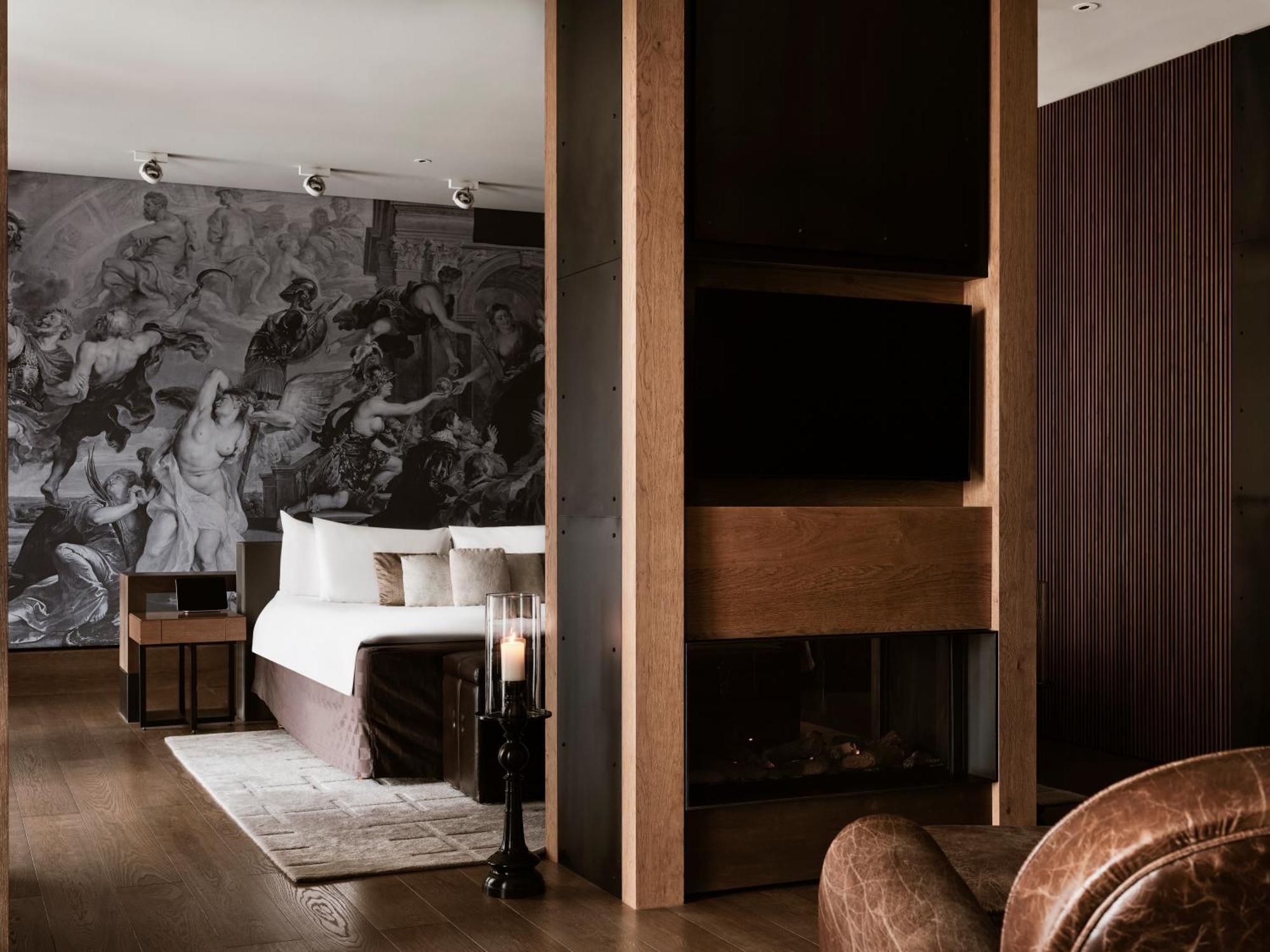 Alpine 2-Bedroom Suite