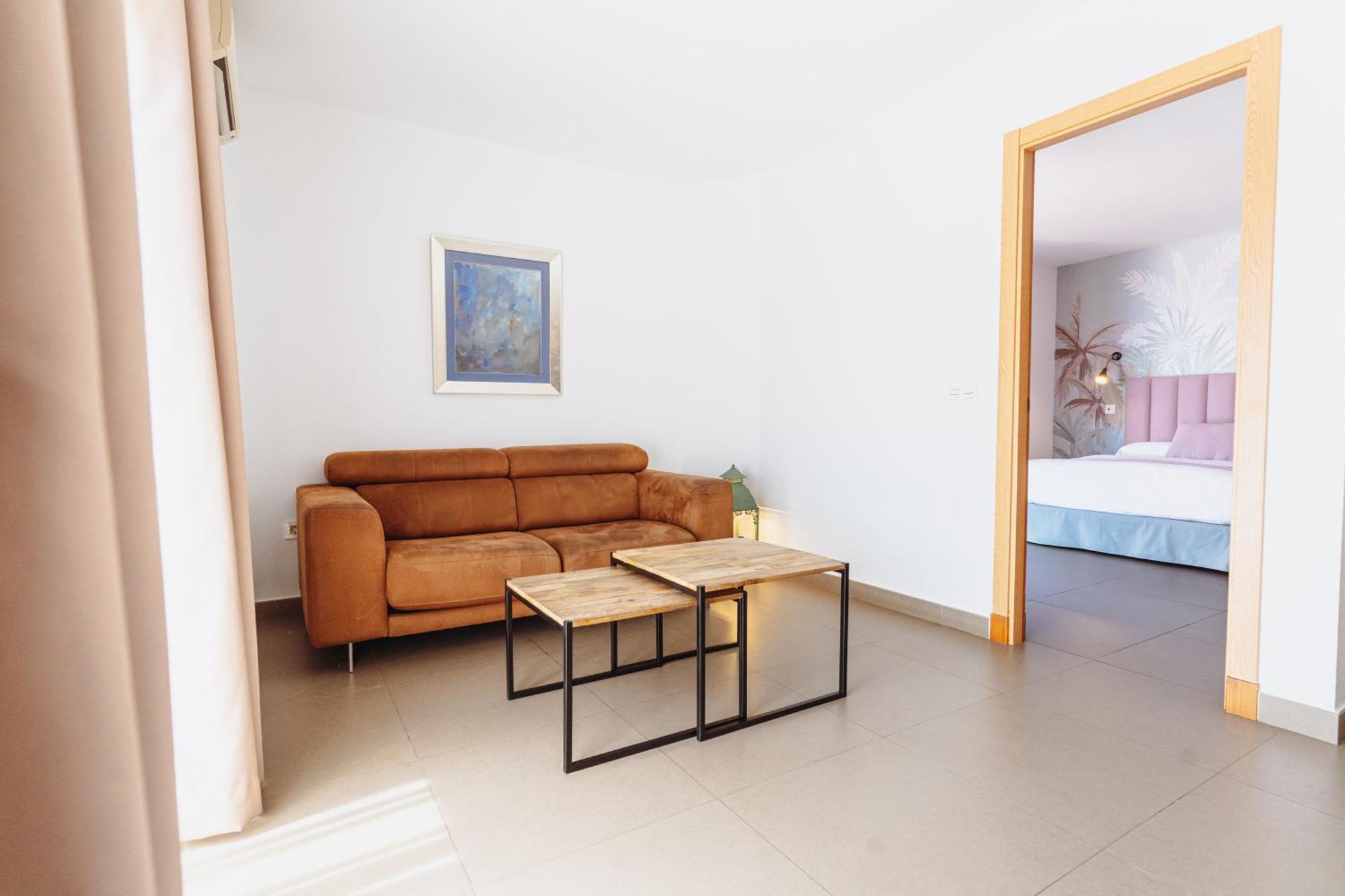 Deluxe Double or Twin Room Sea View