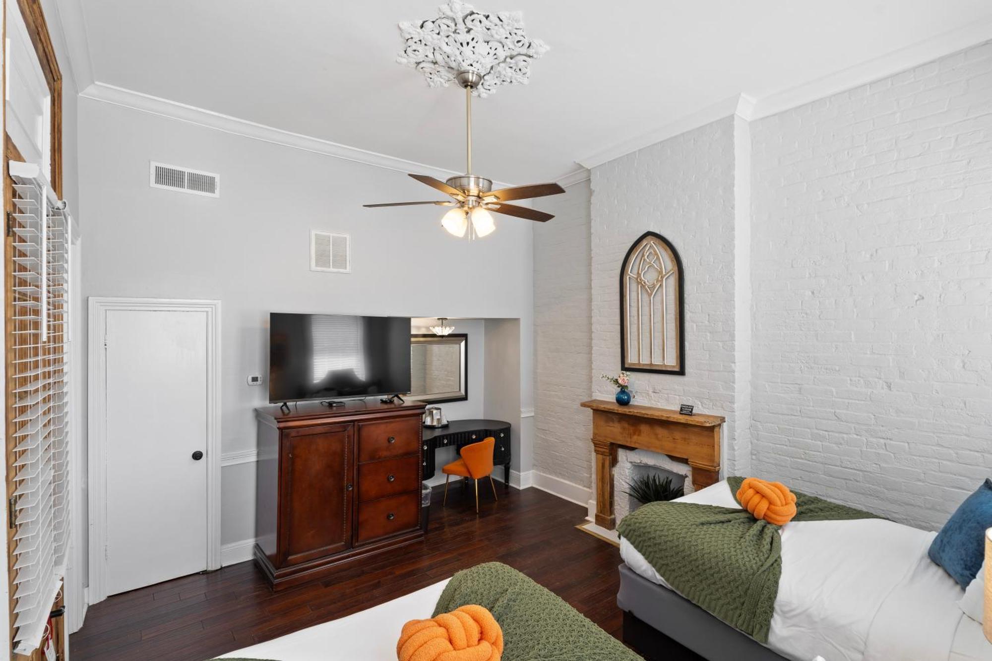Premium Quadruple Room