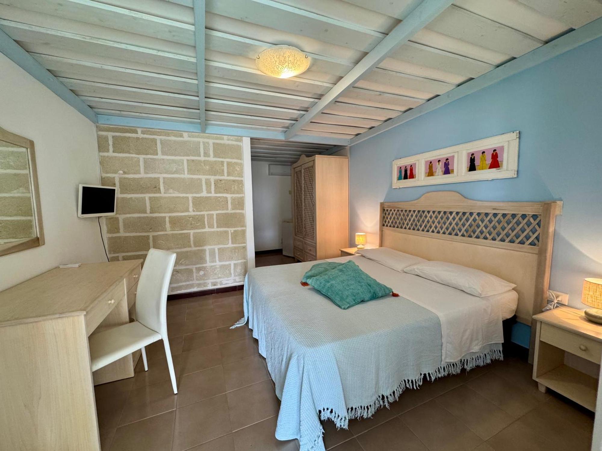 Double or Twin Room Garden View