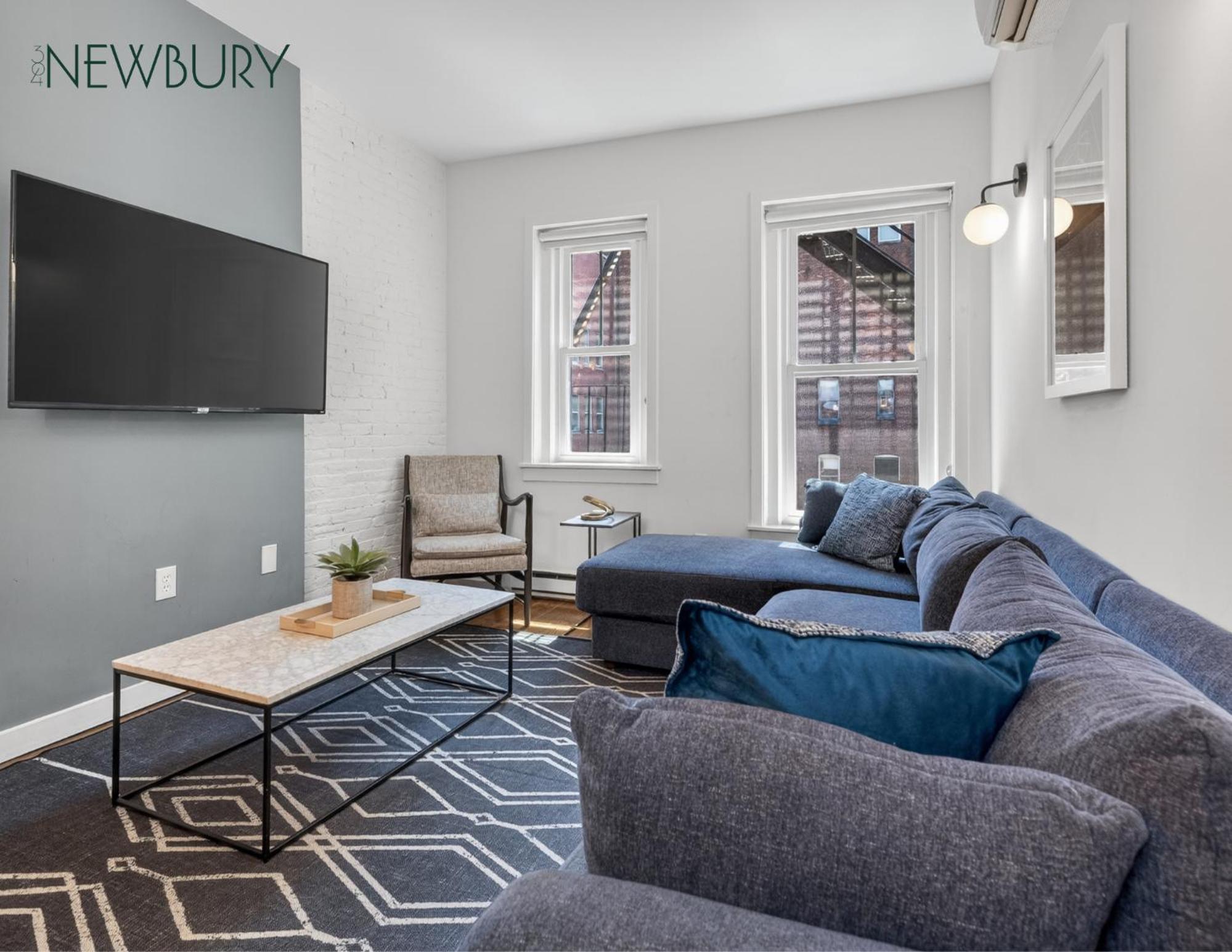 Superior One-Bedroom Apartment 4