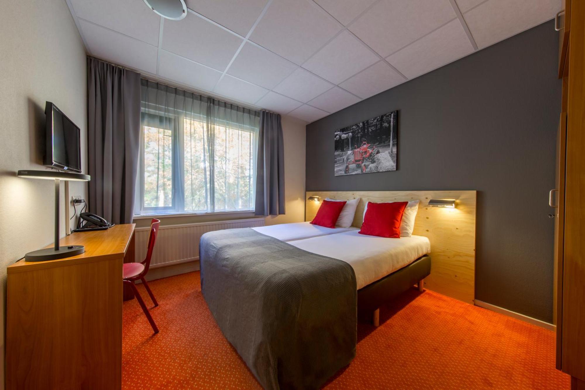 Budget Twin Room,1769859039:JPEG
