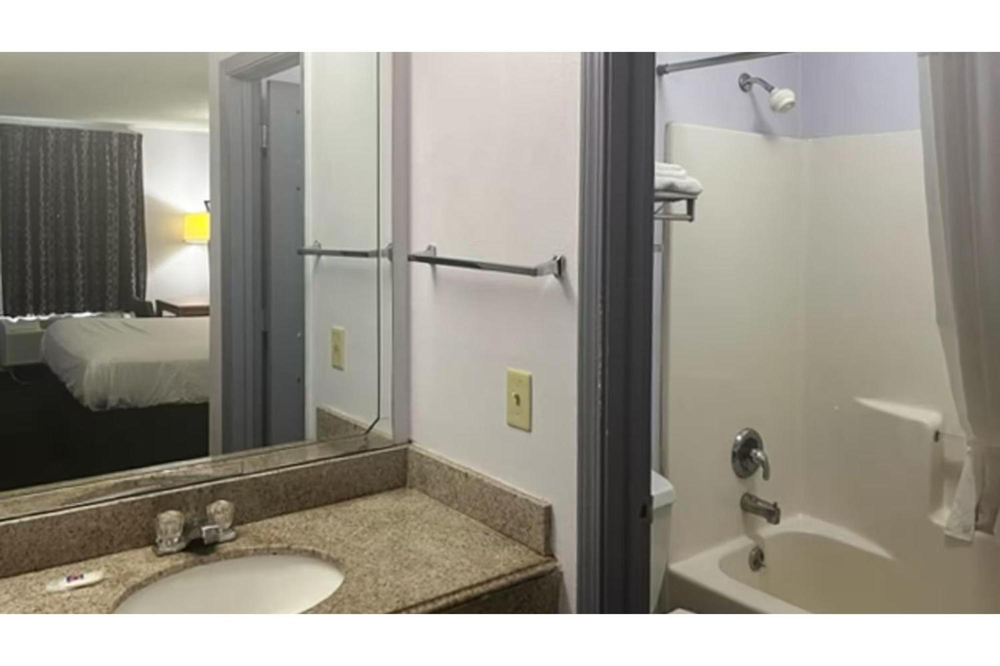 King Room Disability Access Non-Smoking