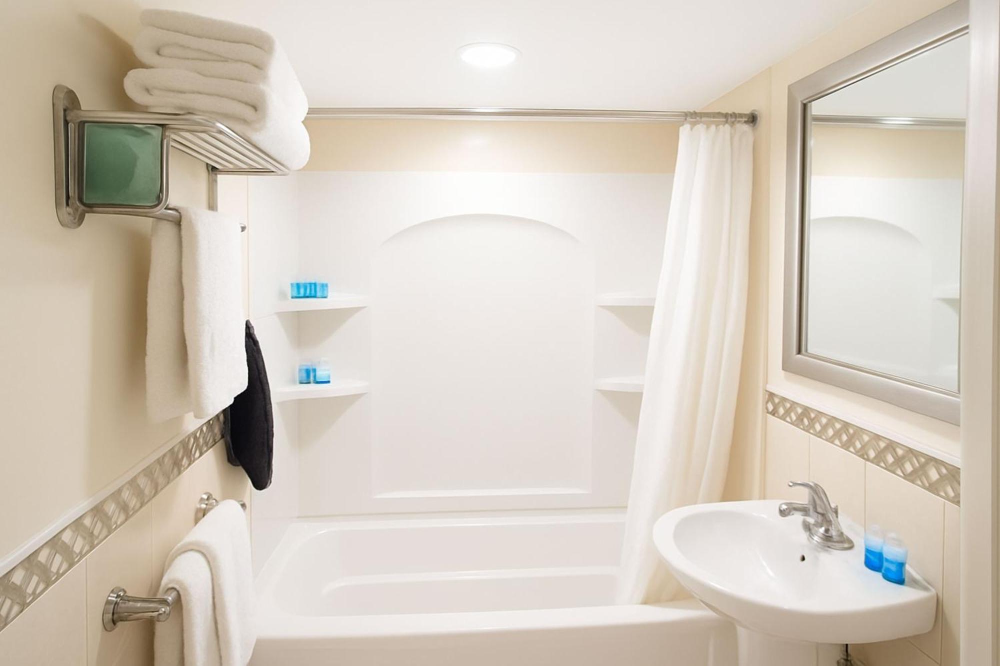 Deluxe Double King Room
