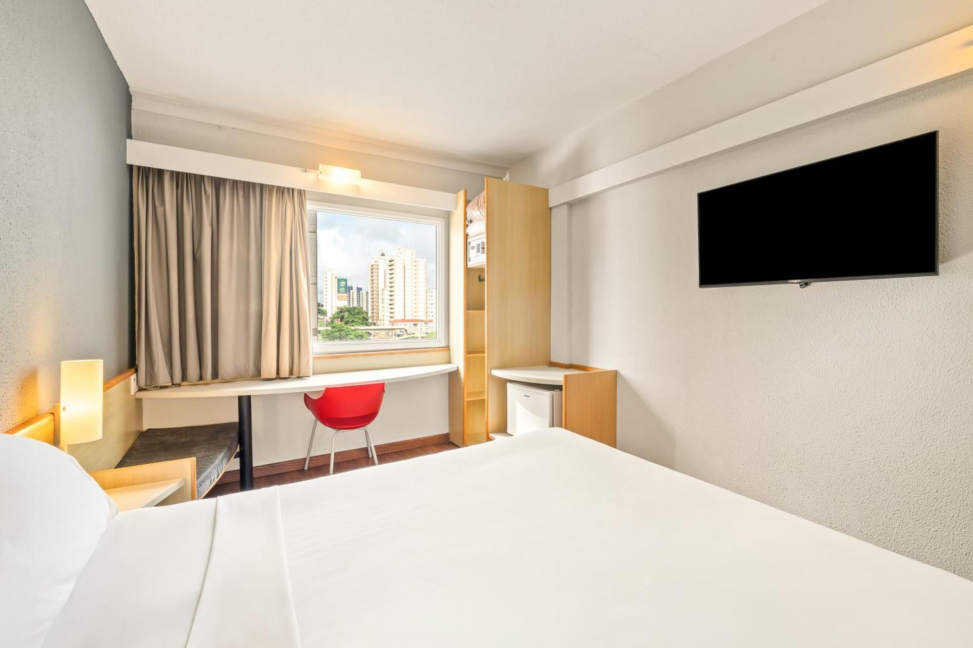 Deluxe Double Room Extra Bed,1769899446:JPEG
