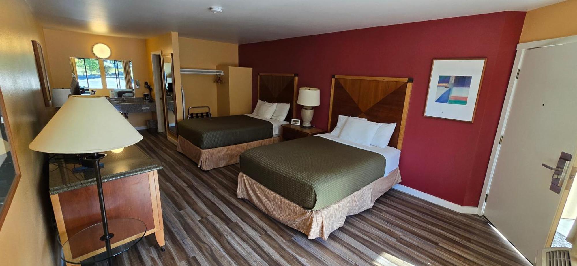 Double Room Two Double Beds Pet Friendly