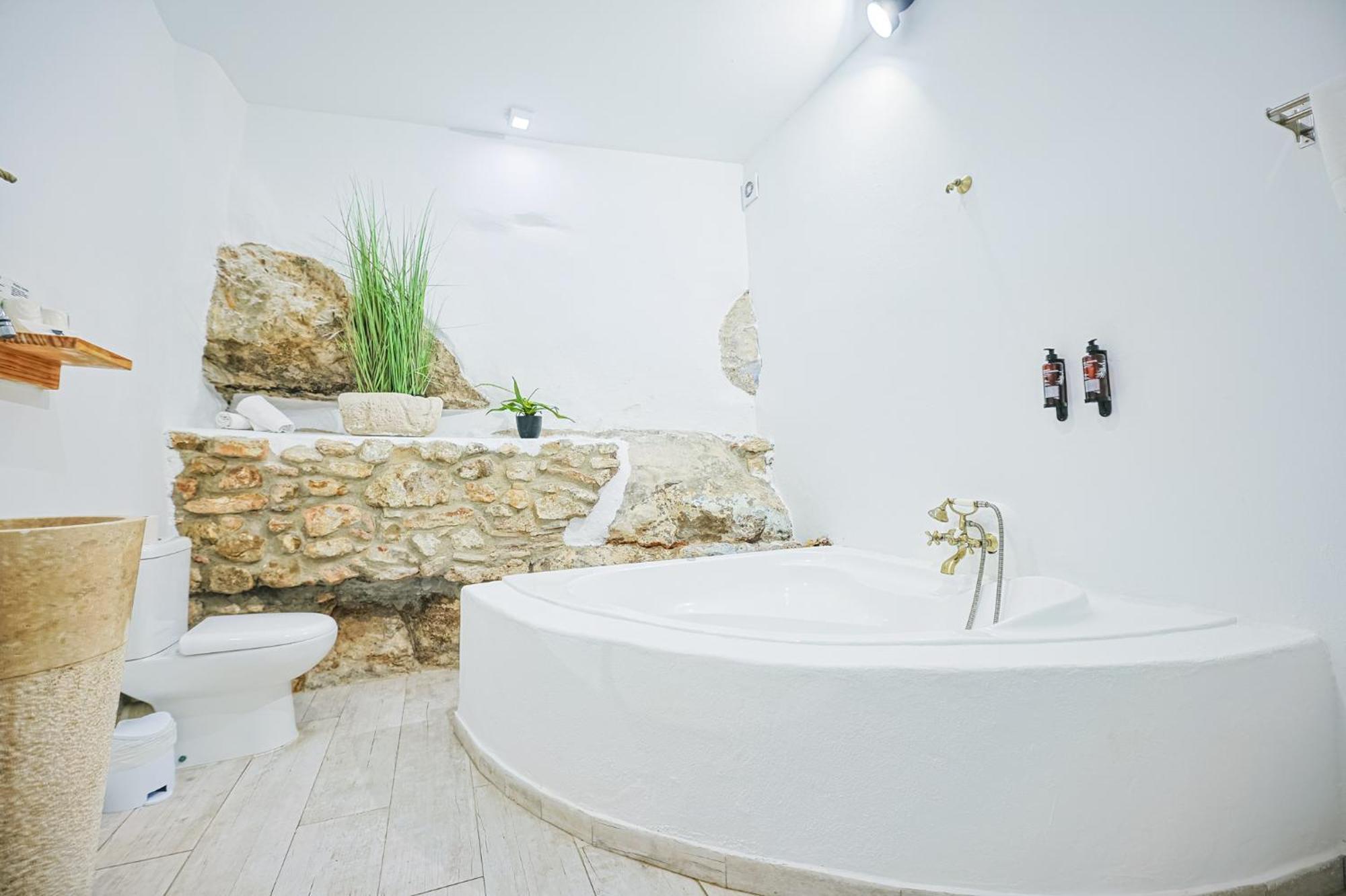 Double Room Spa Bath