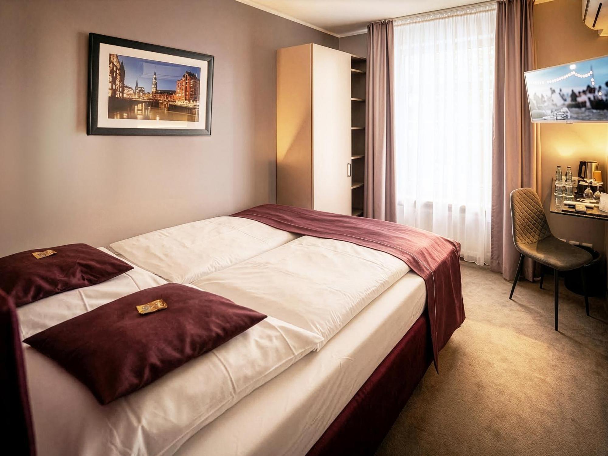 Small Double Room,1769977139:JPEG