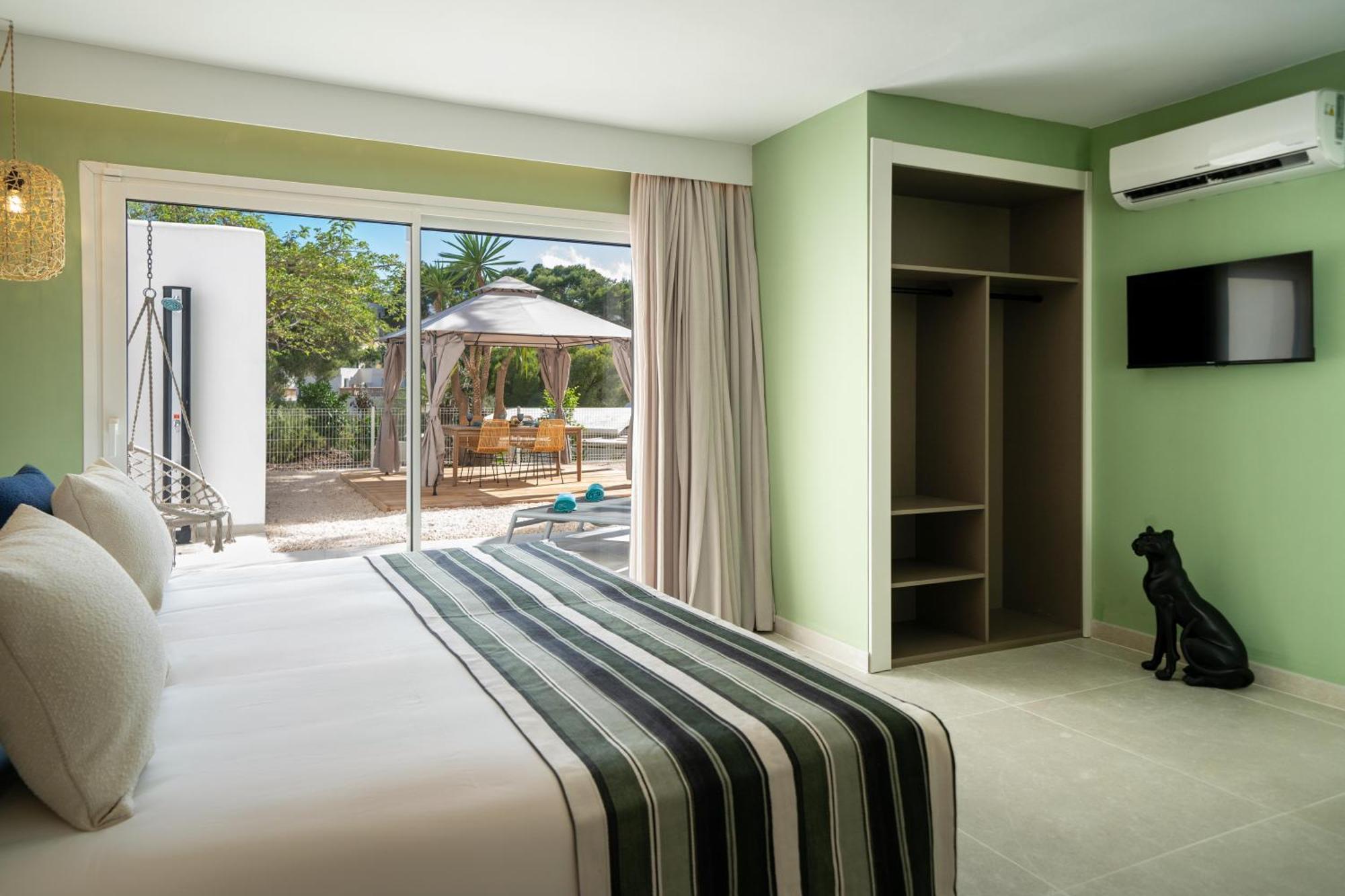 Universal Two-Bedroom Apartment