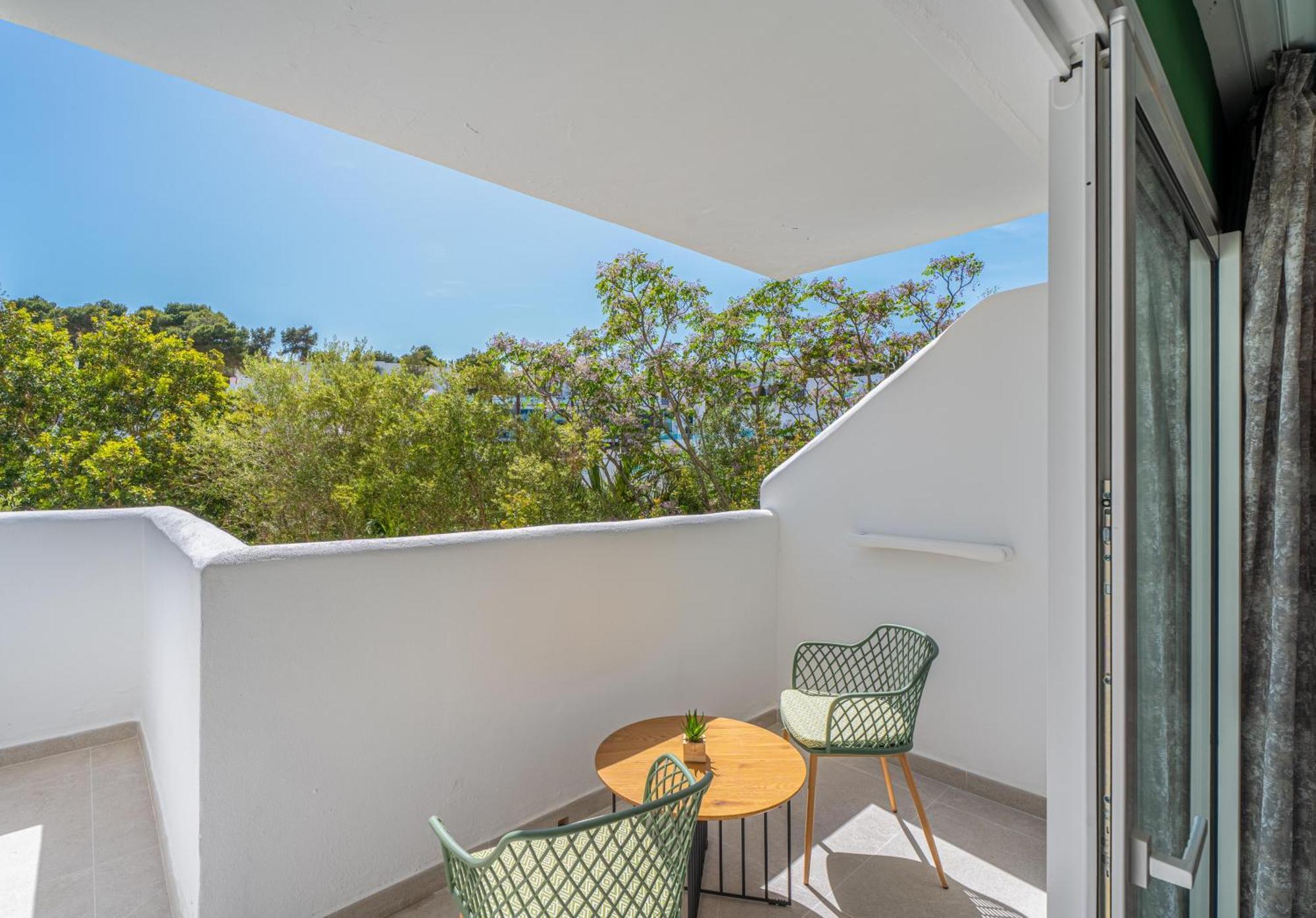 Universal Two-Bedroom Apartment