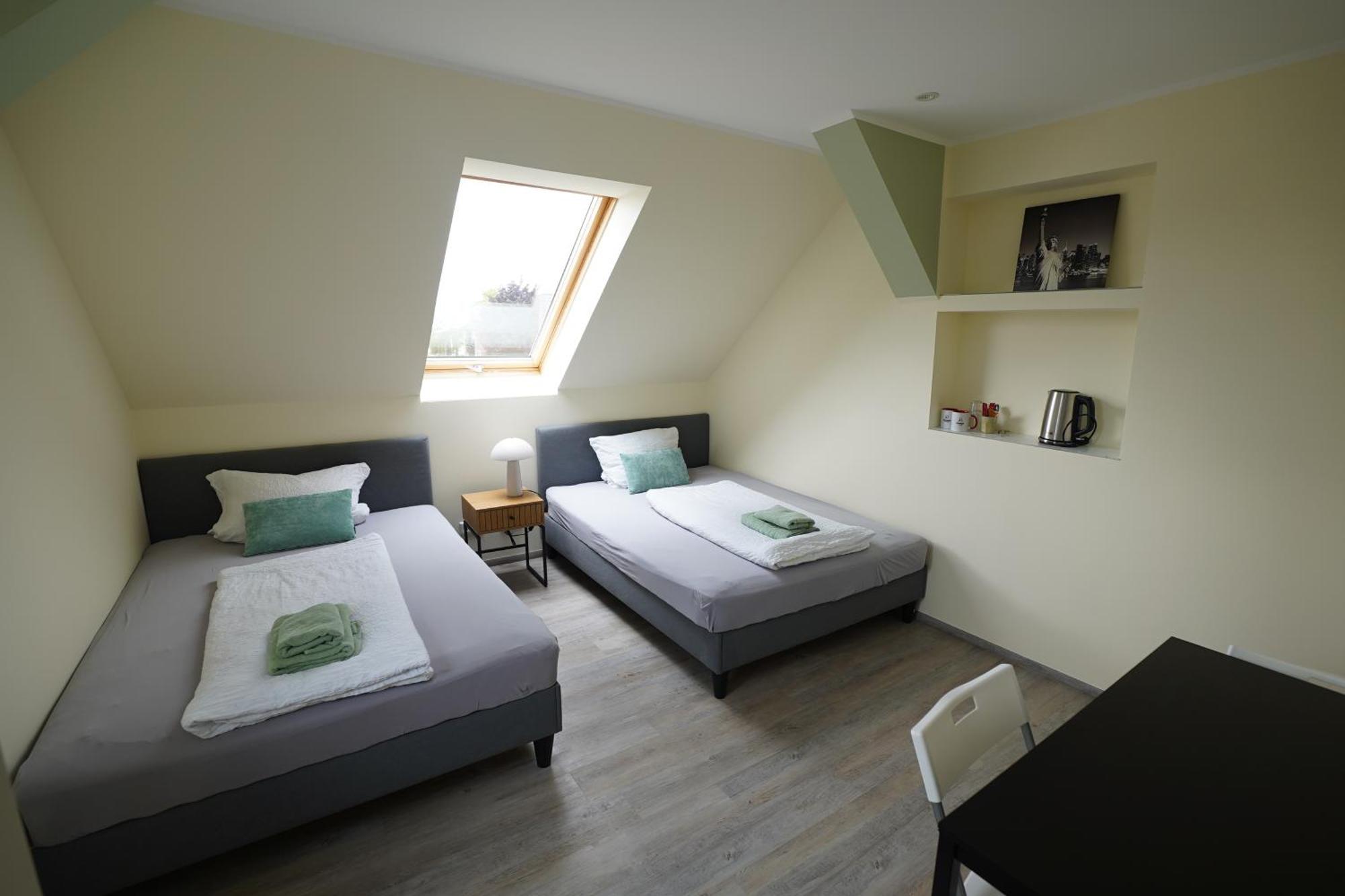 Standard Twin Room