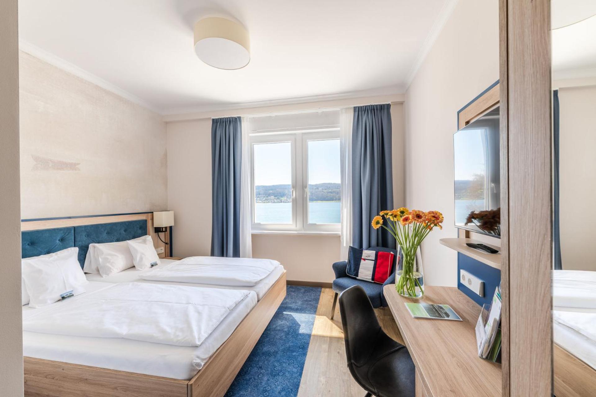 Single Room Lake View