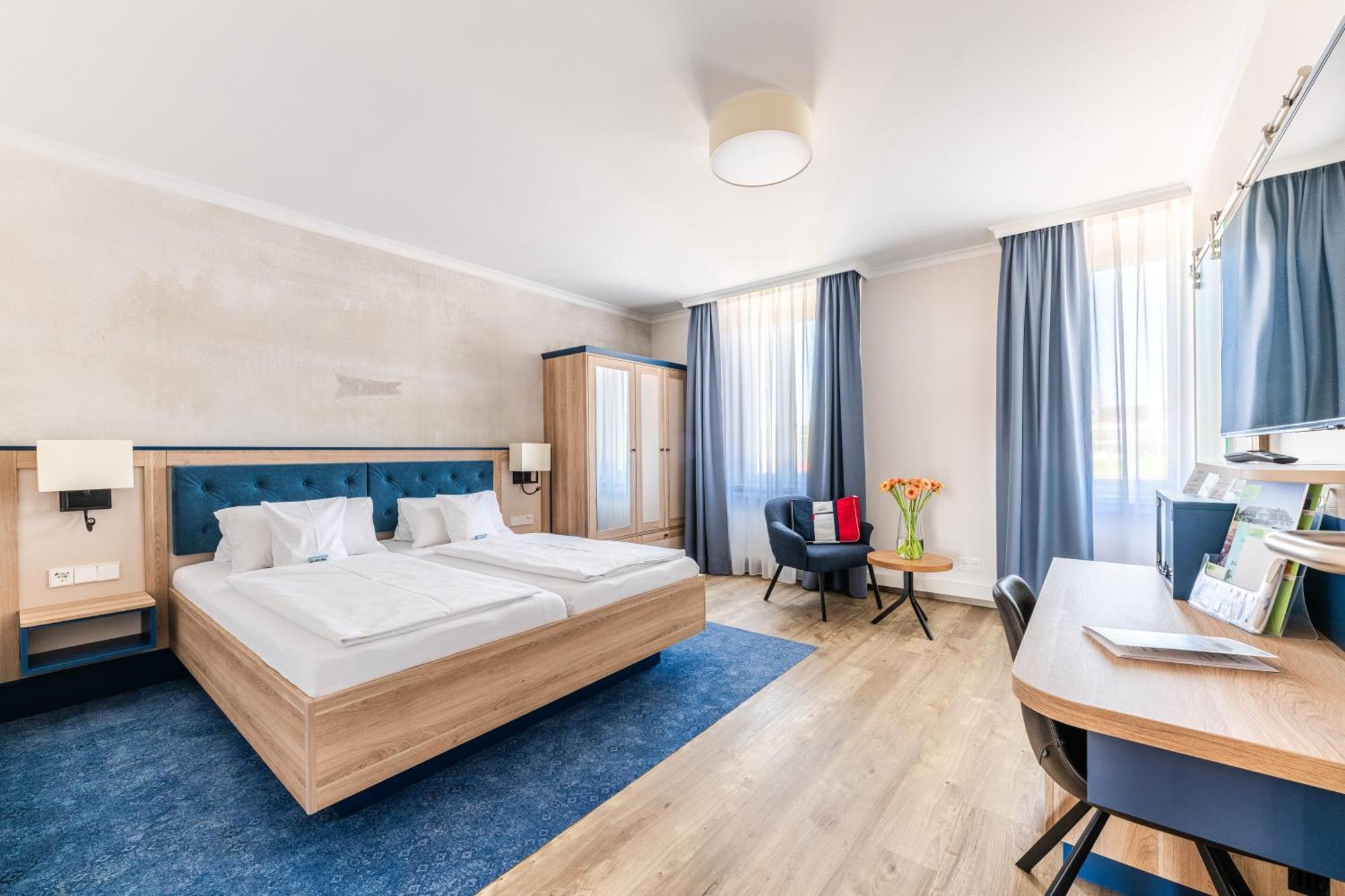 Superior Double Room Lake View