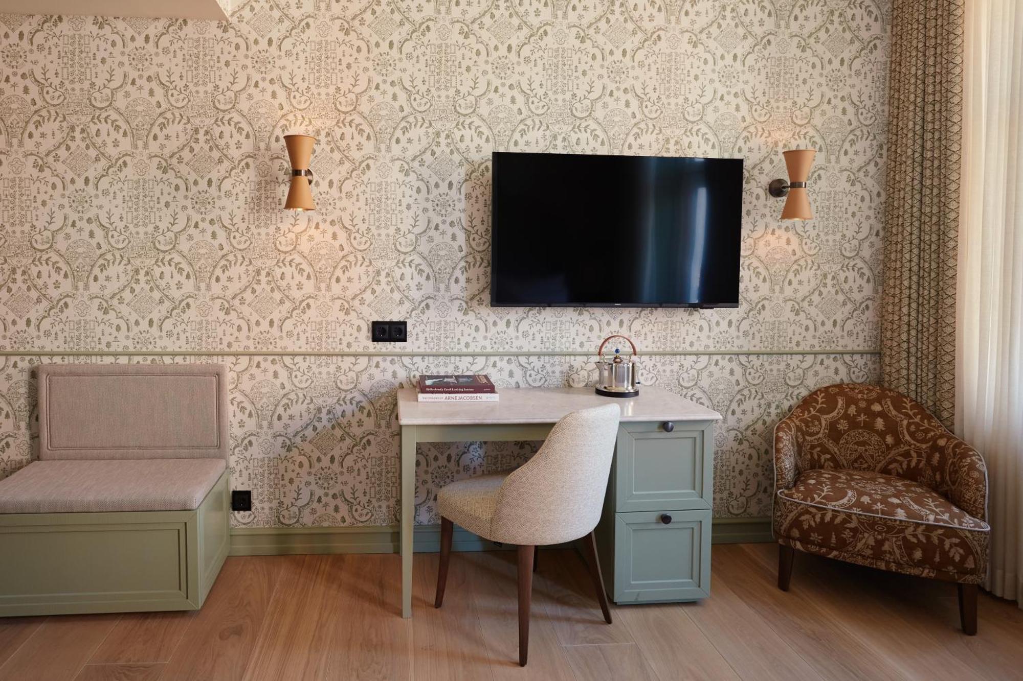 Deluxe Junior Suite