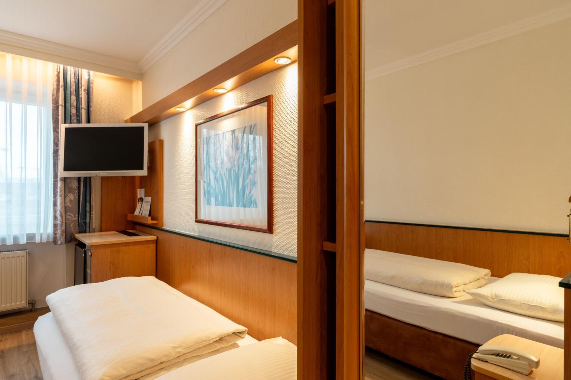 Small Twin Room