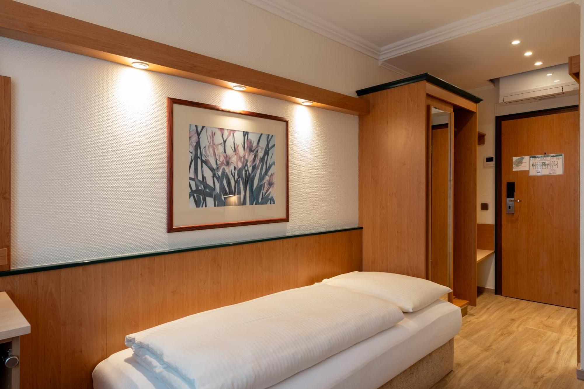 Small Twin Room