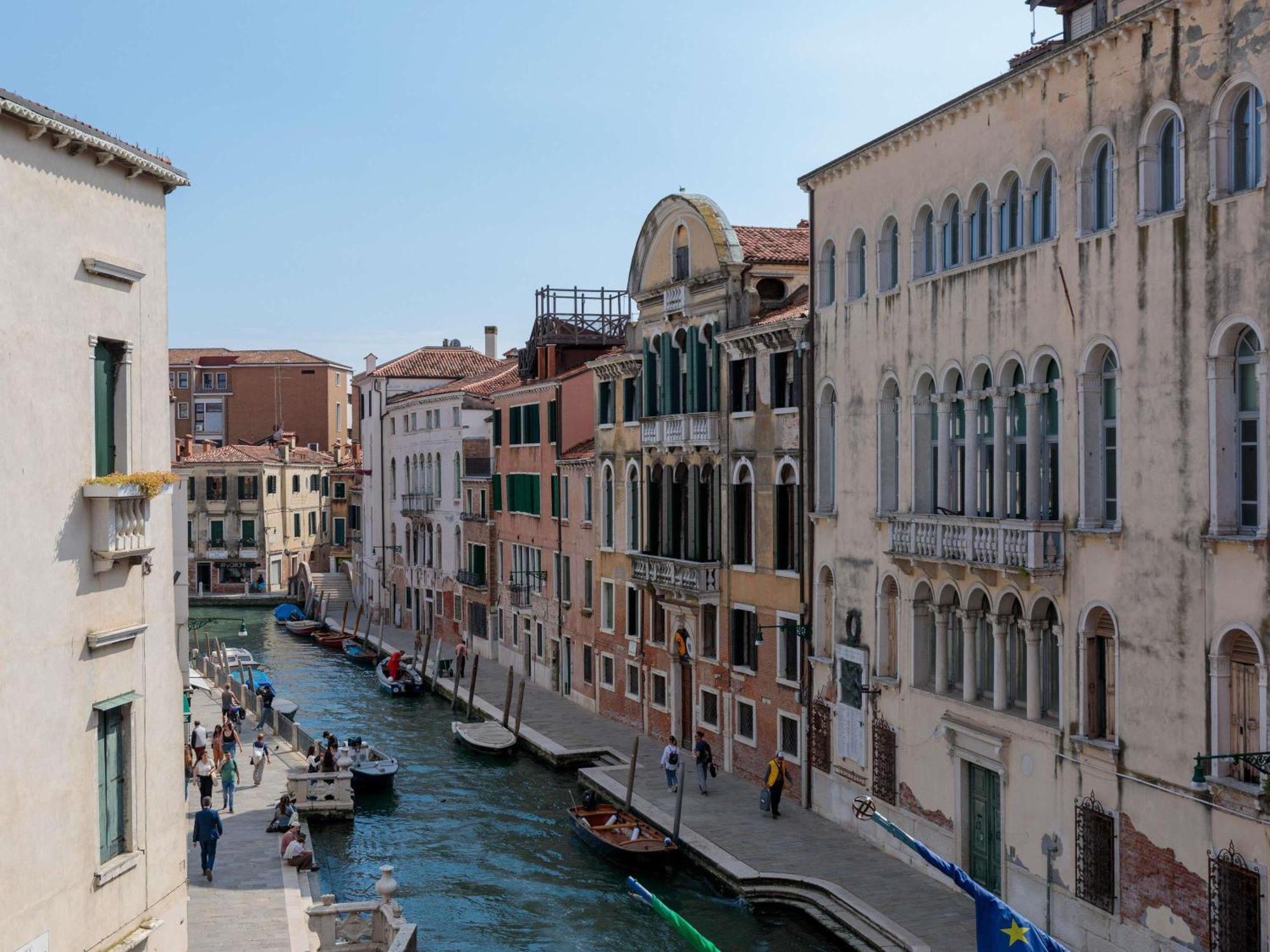 Deluxe Double Room Canal View or Terrace