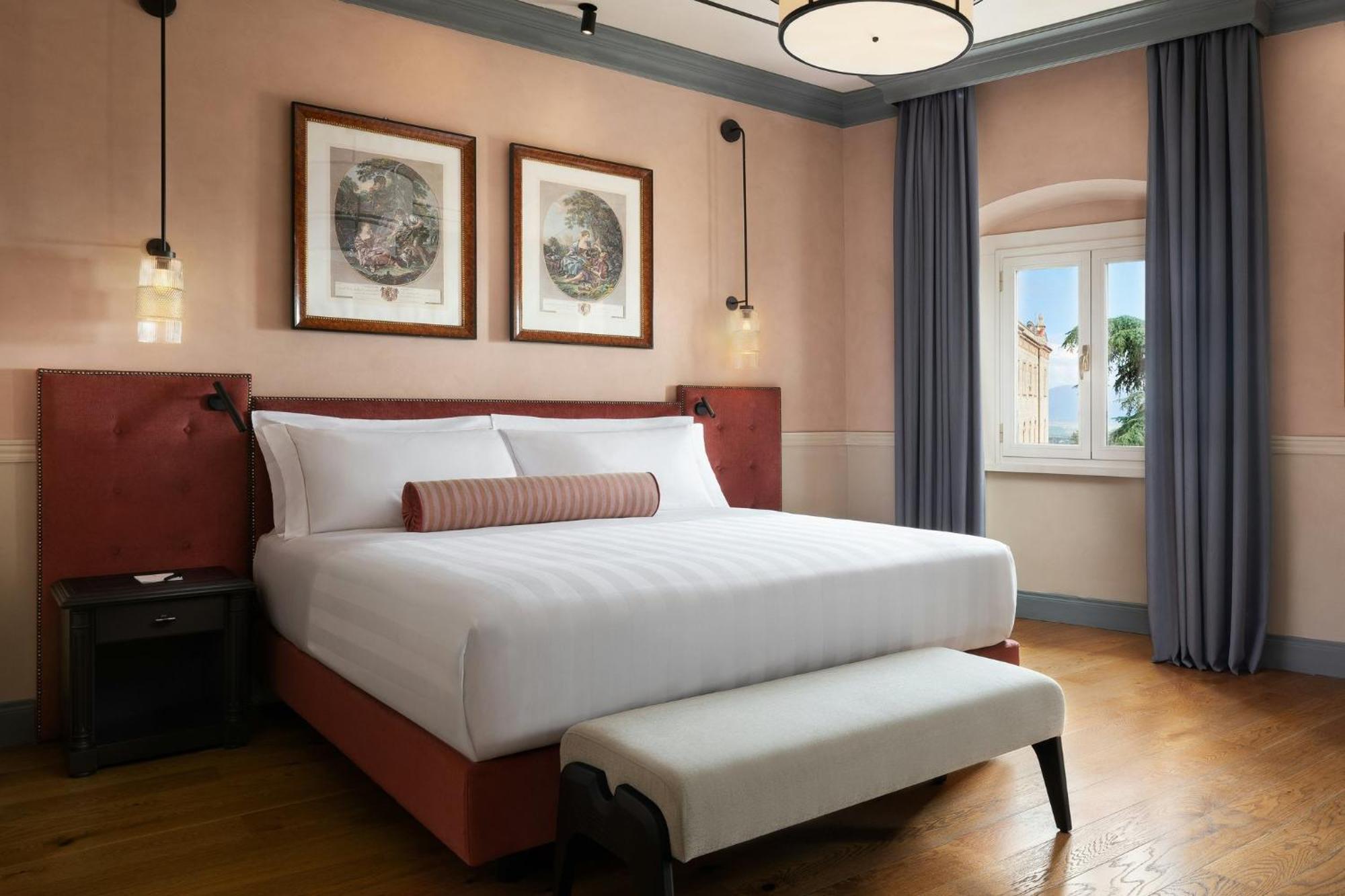 Junior Suite,1770452555:JPEG