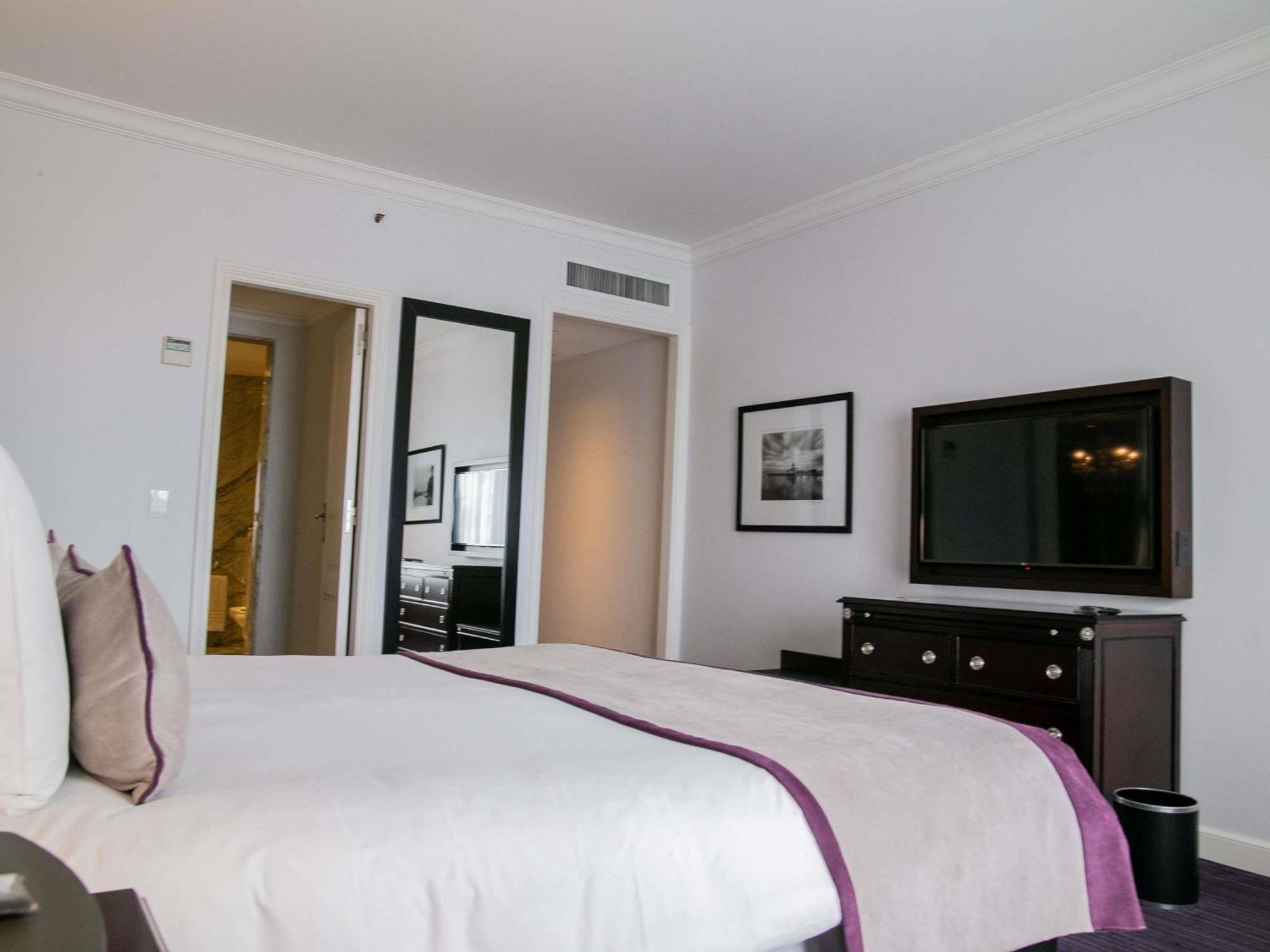 Prestige Queen Suite