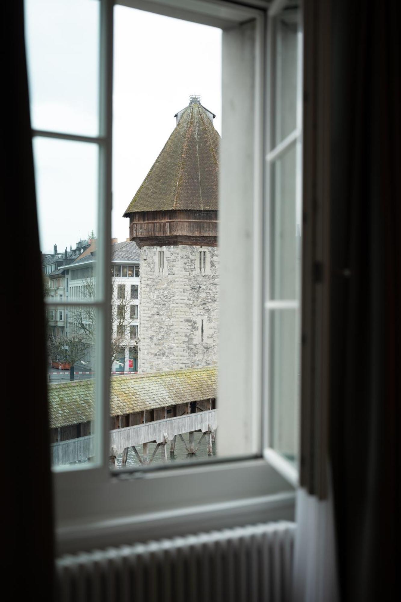 Single room facing the Chapel Bridge 9m2
