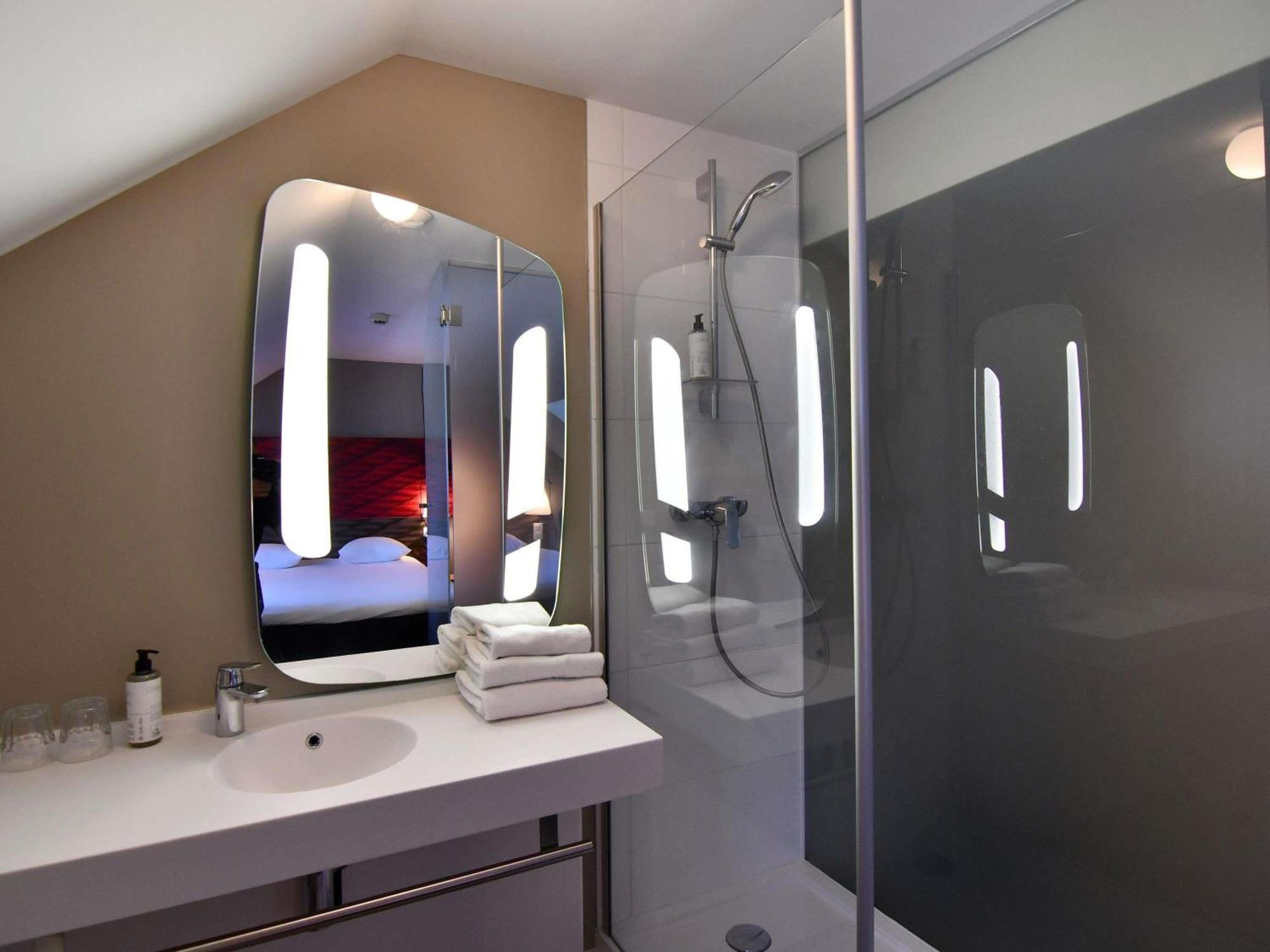 Standard Twin Room,1770470174:JPEG