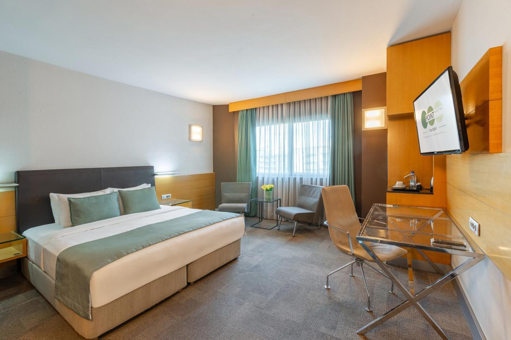 Executive Room Lounge Access