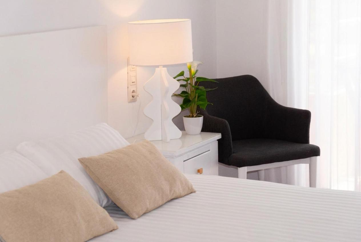 Double or Twin Room Balcony