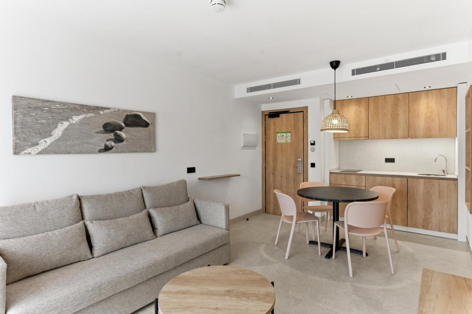 One-Bedroom Apartment,1770482349:JPEG
