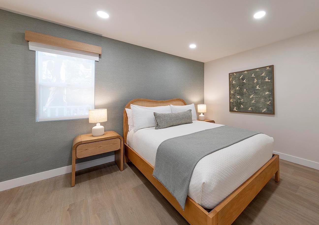 Cove Queen Suite