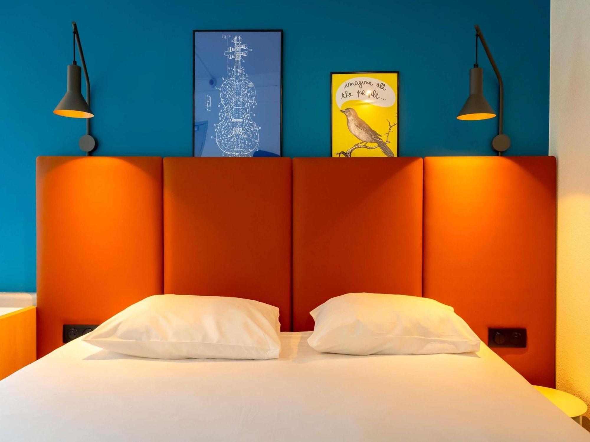 Standard Double Room Mobility Access