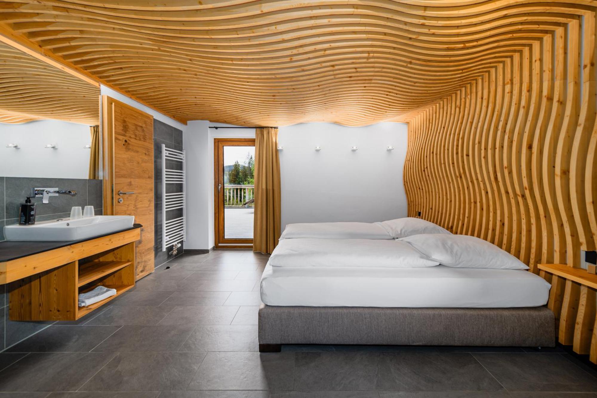 Budget Double Room Forest View